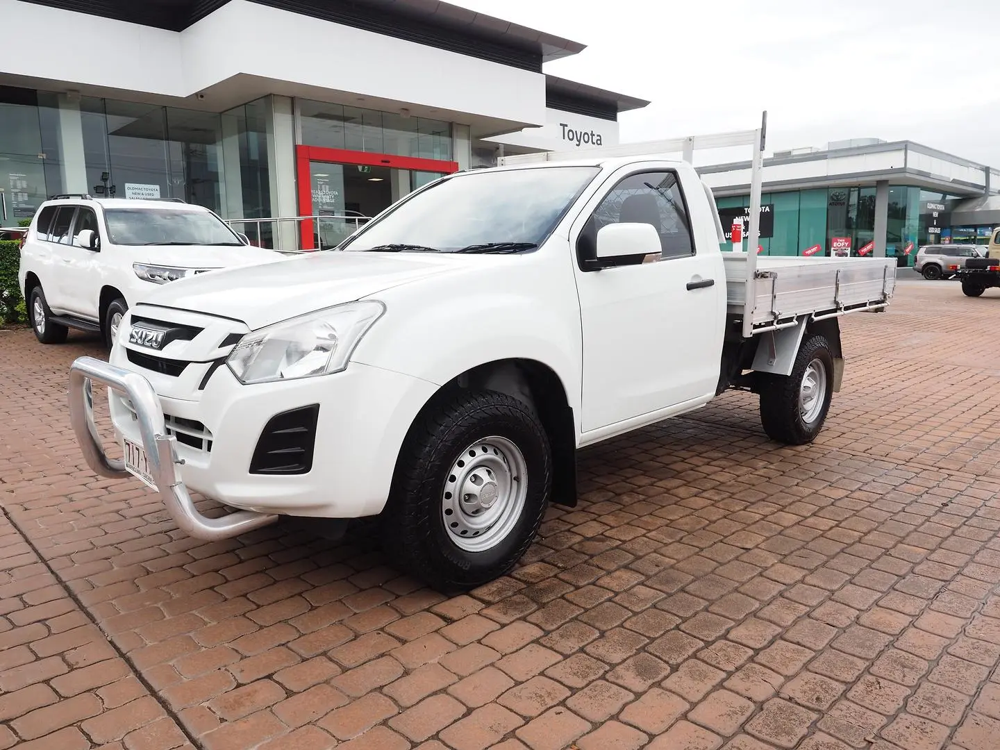 2019 Isuzu D-MAX Gallery Image 7