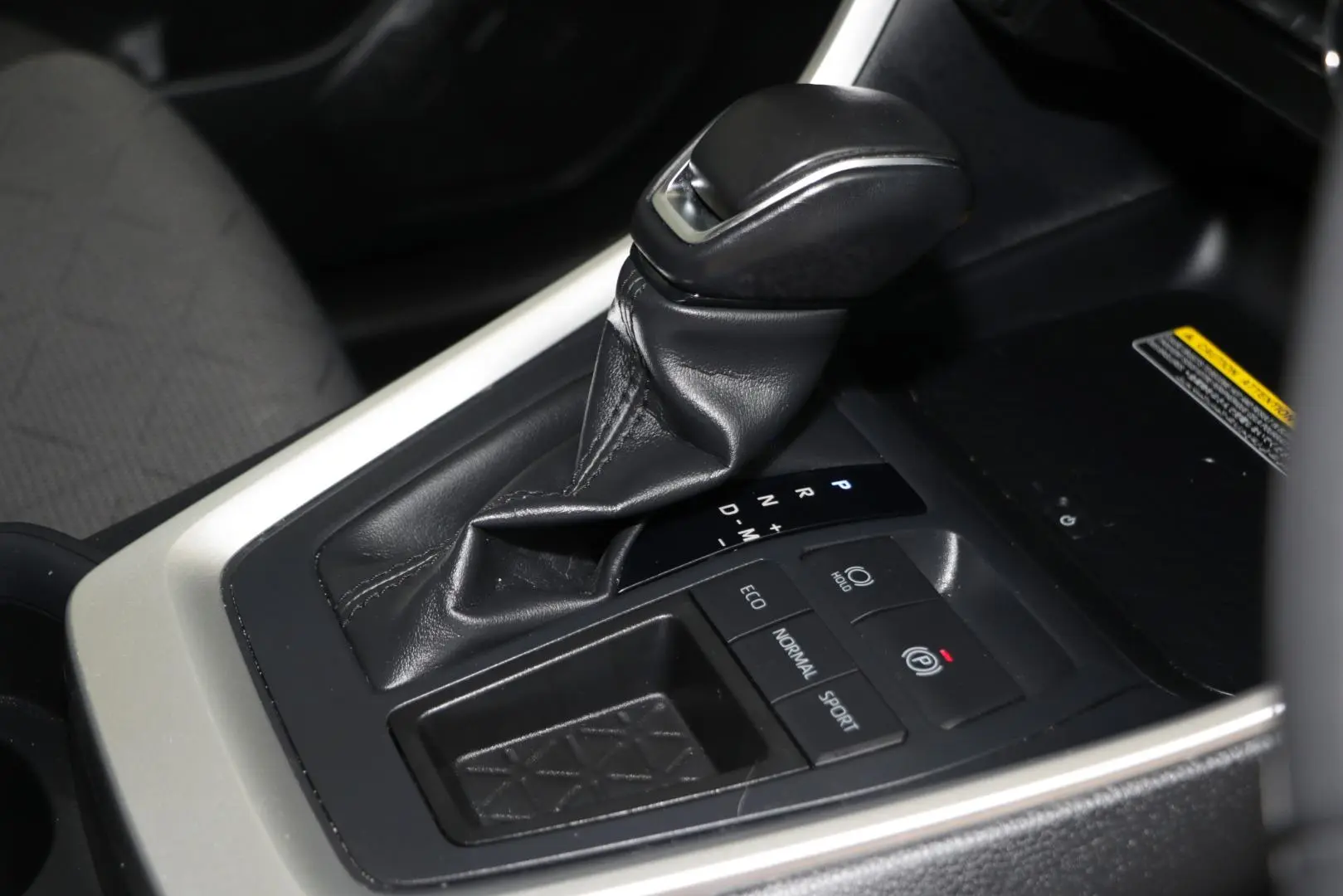 2020 Toyota RAV4 Gallery Image 13