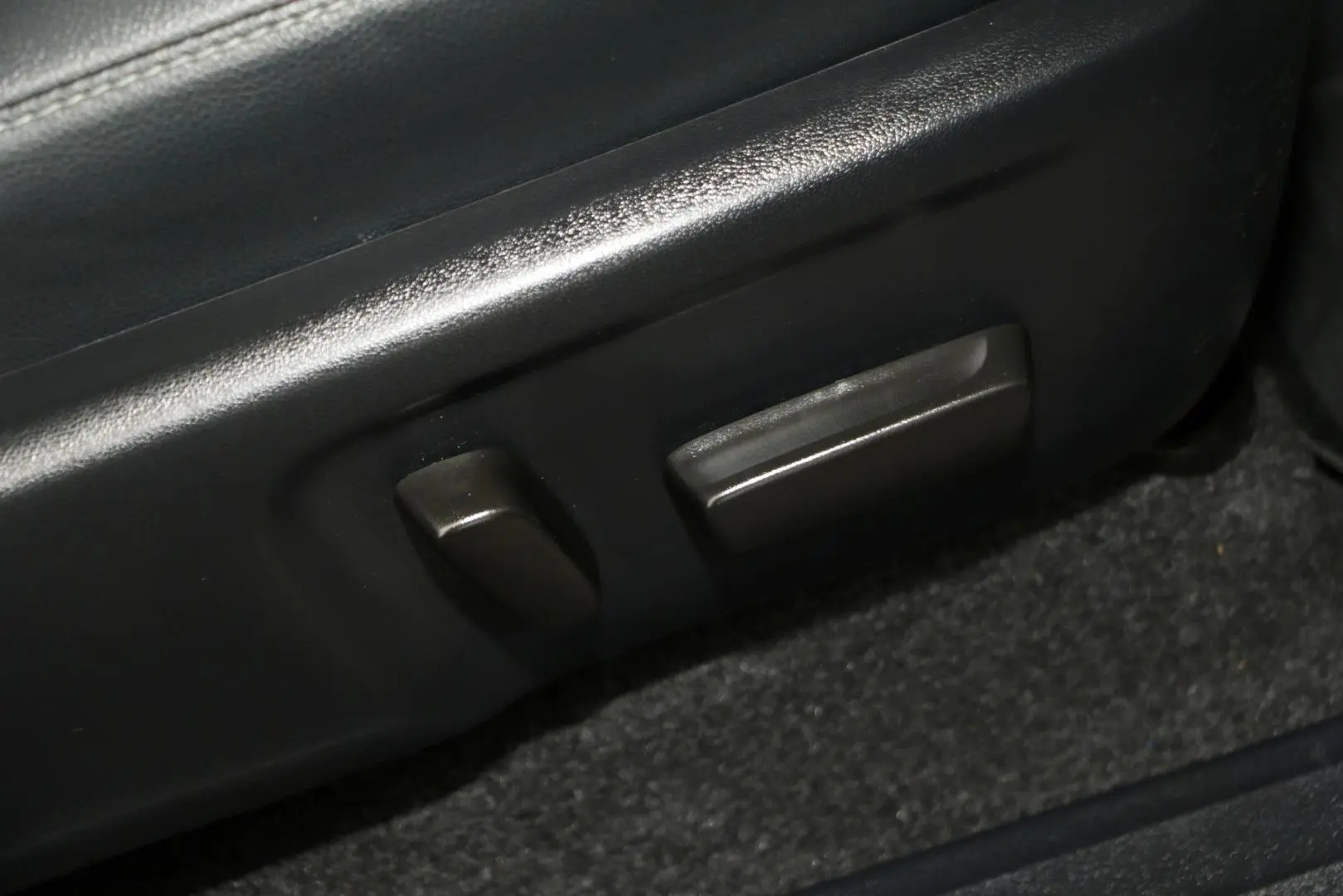 2024 Toyota Hilux Gallery Image 16