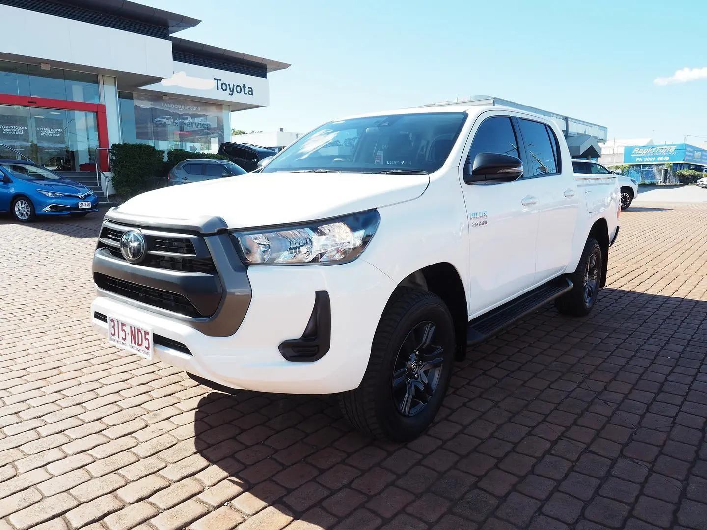 2022 Toyota Hilux Gallery Image 9