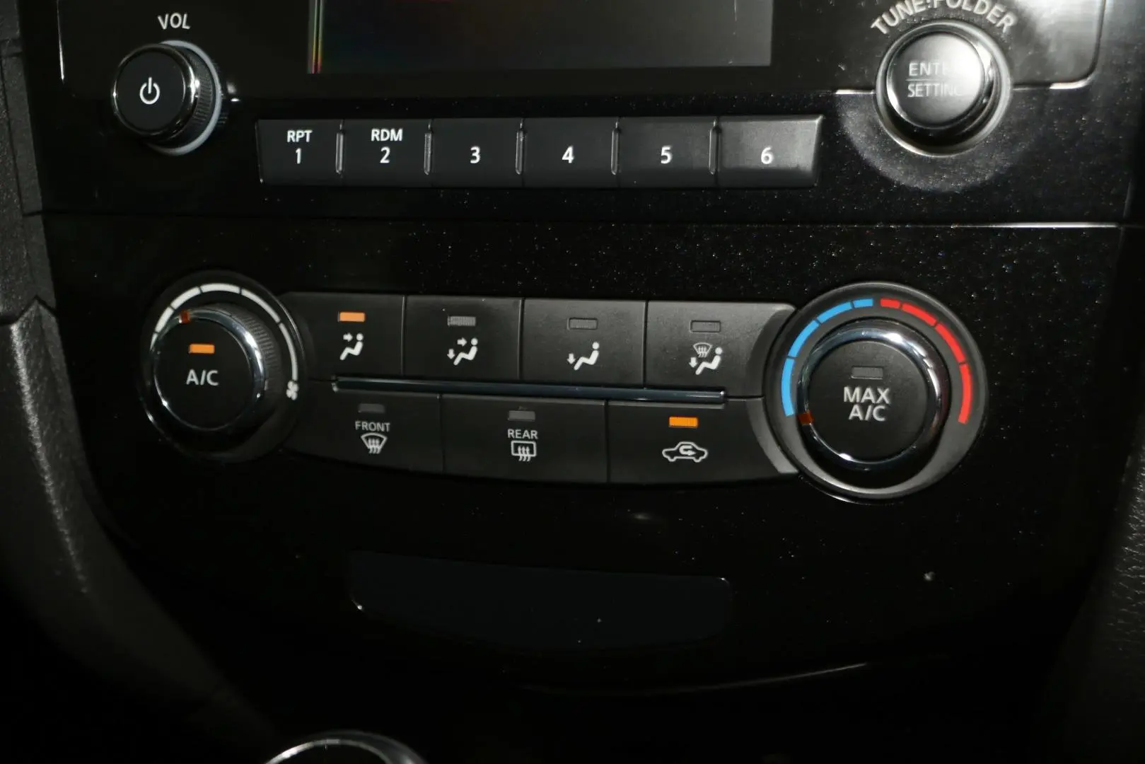 2018 Nissan X-TRAIL Gallery Image 14