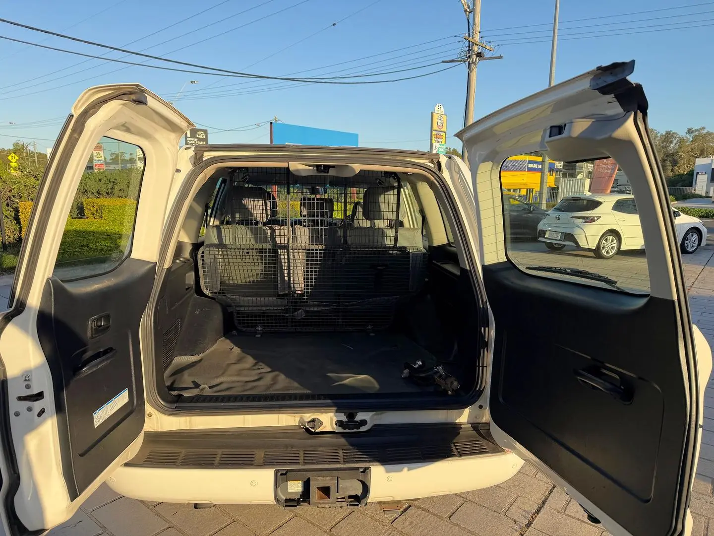 2017 Toyota Landcruiser Gallery Image 9
