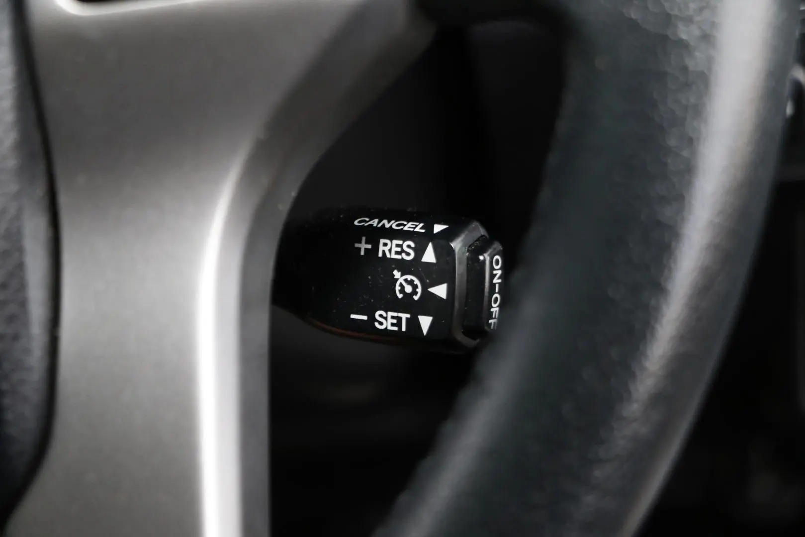 2017 Toyota Landcruiser Prado Gallery Image 14