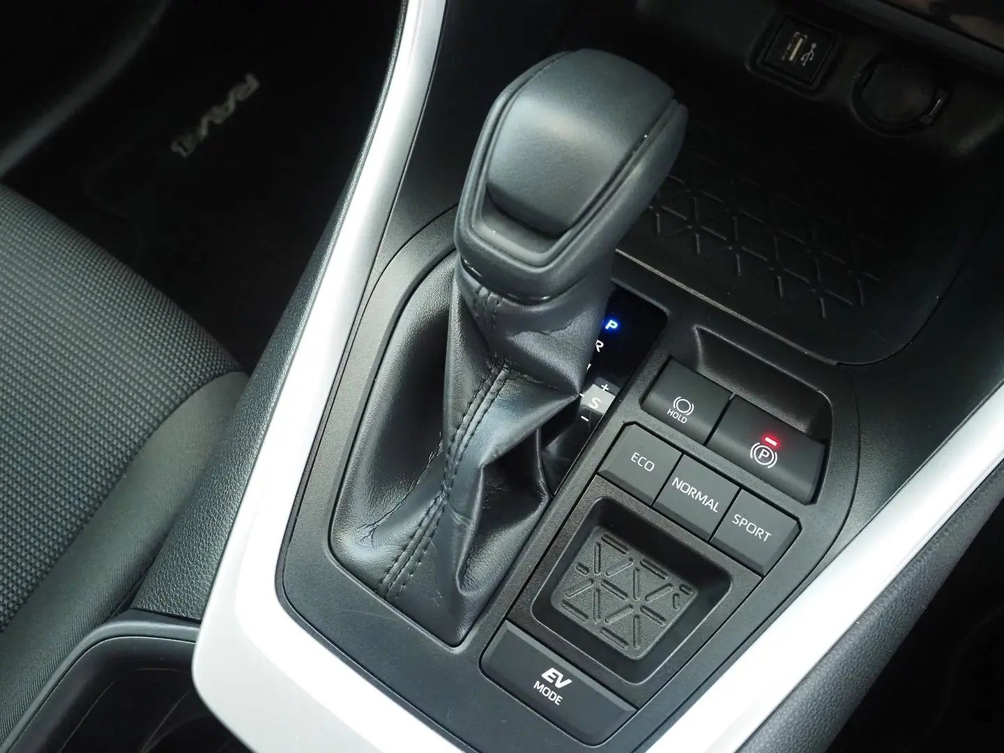 2023 Toyota RAV4 Gallery Image 21