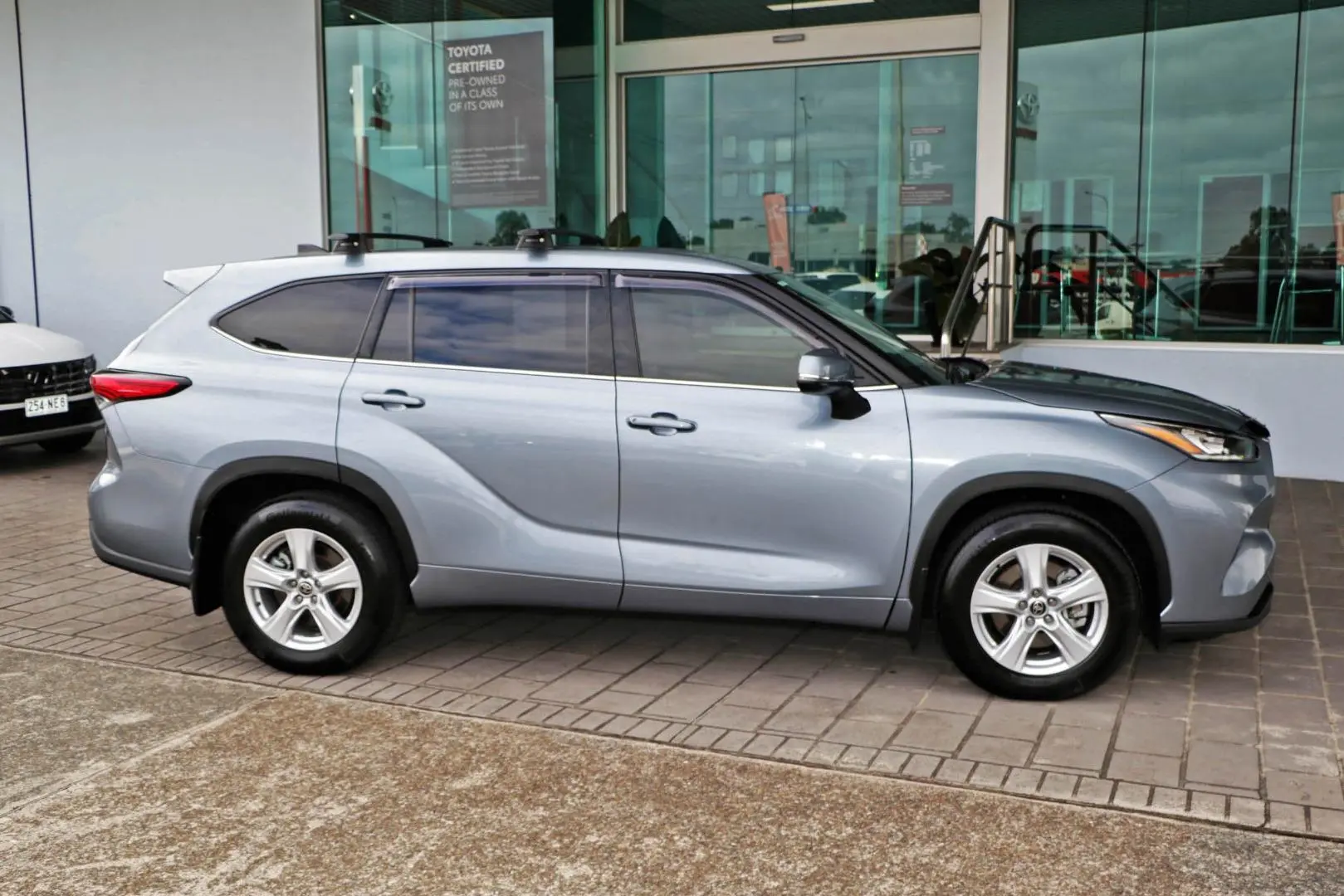 2022 Toyota Kluger Gallery Image 7