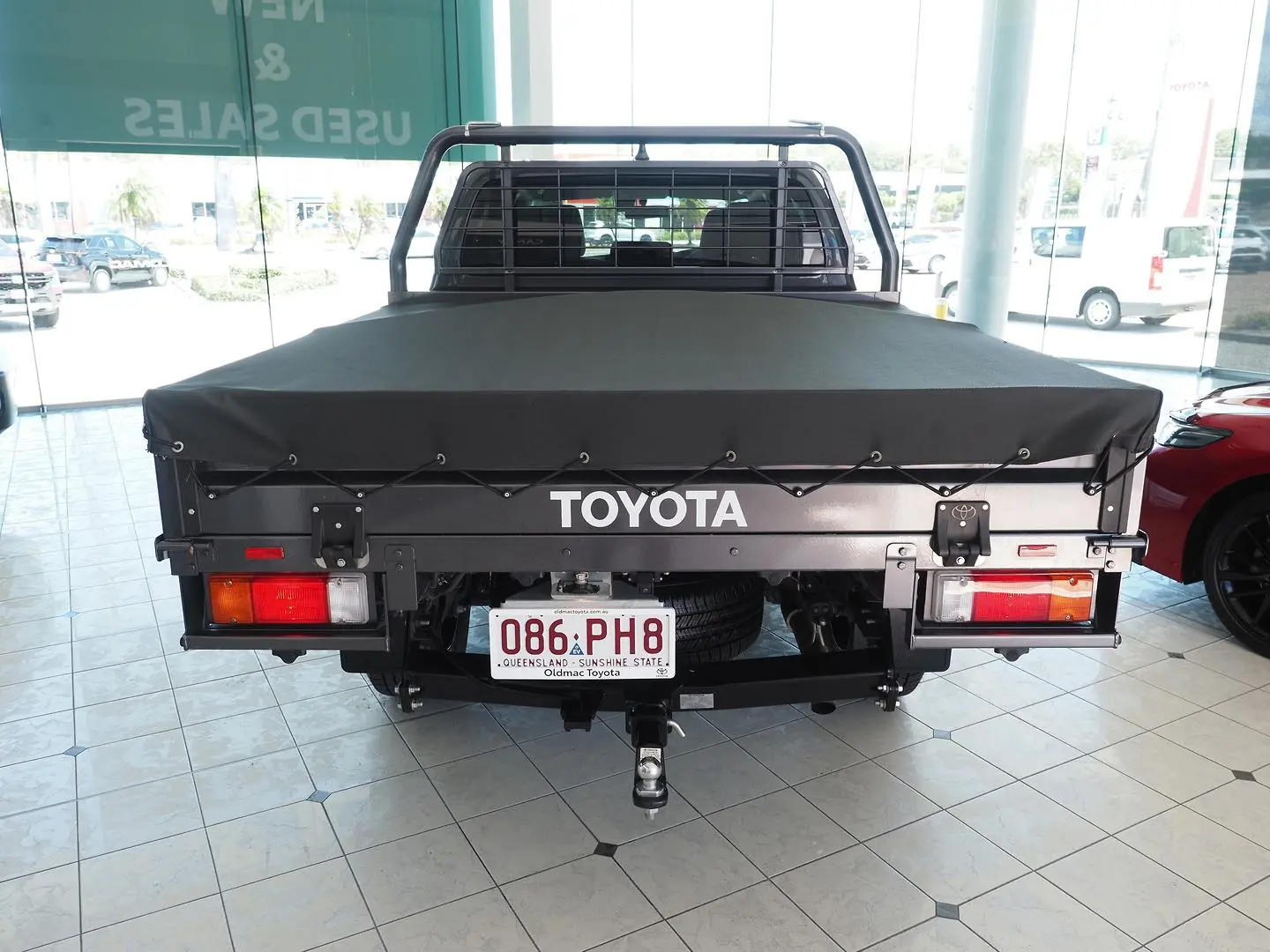 2025 Toyota Hilux Gallery Image 6