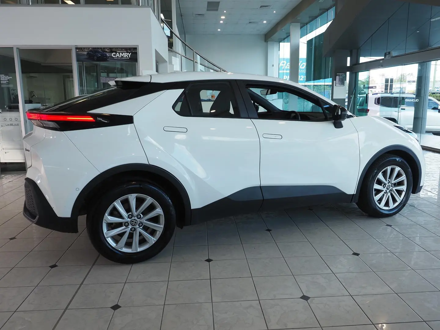 2024 Toyota C-HR Gallery Image 7