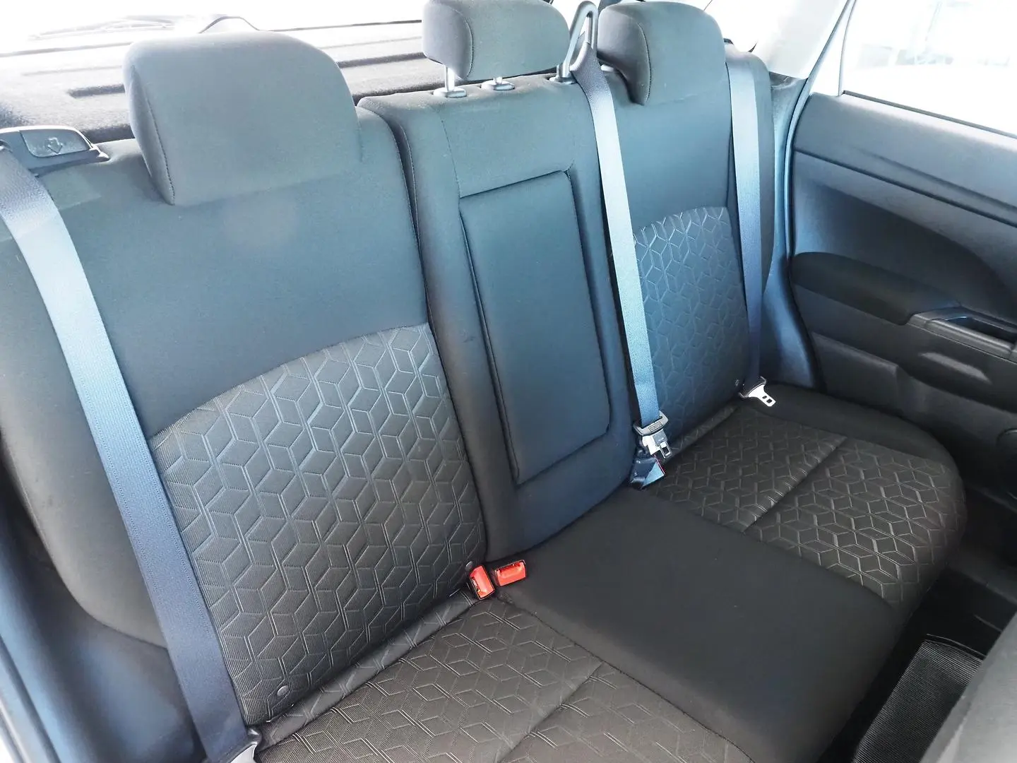 2022 Mitsubishi ASX Gallery Image 14