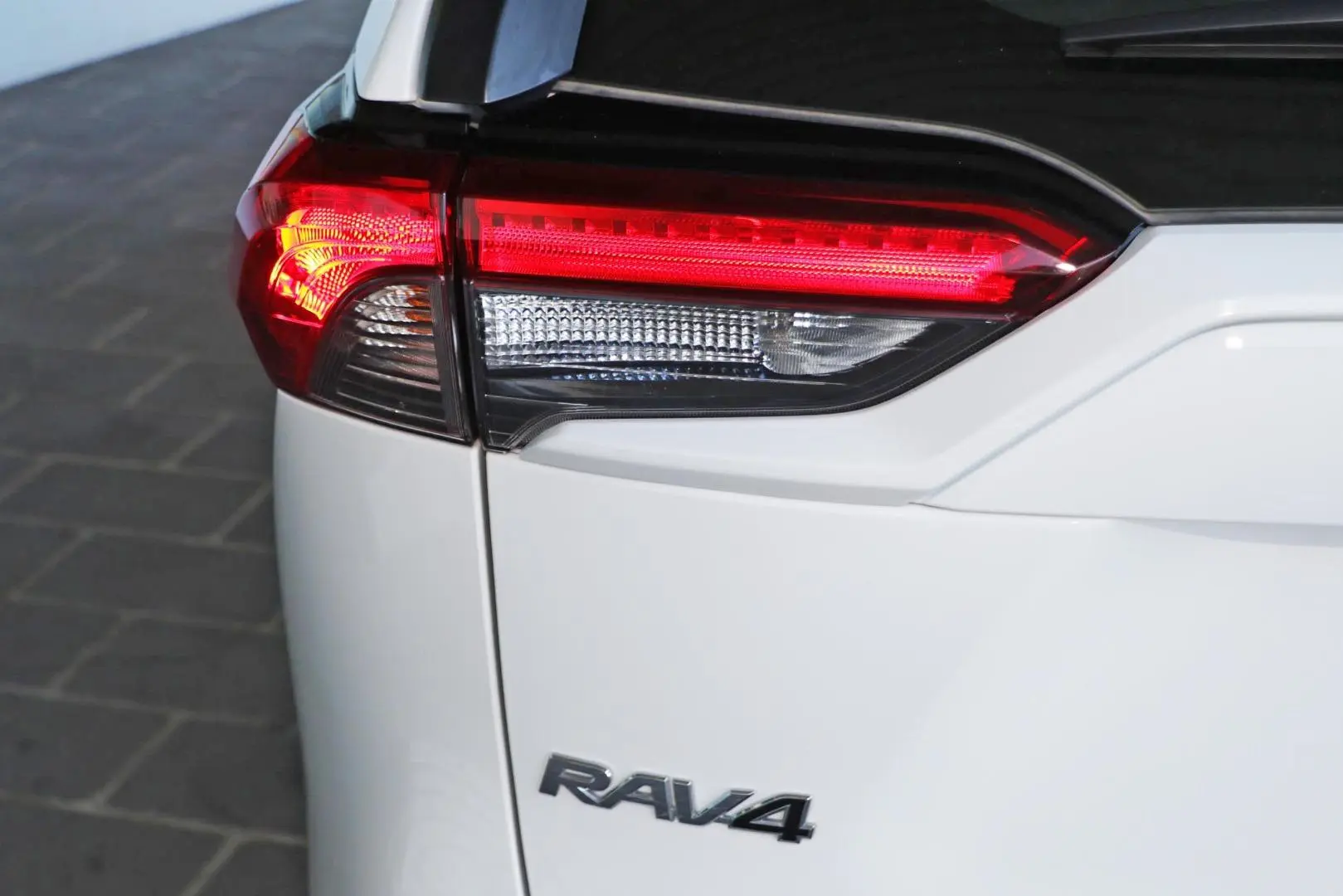 2025 Toyota RAV4 Gallery Image 20