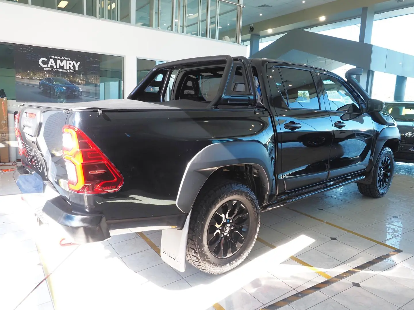 2022 Toyota Hilux Gallery Image 7