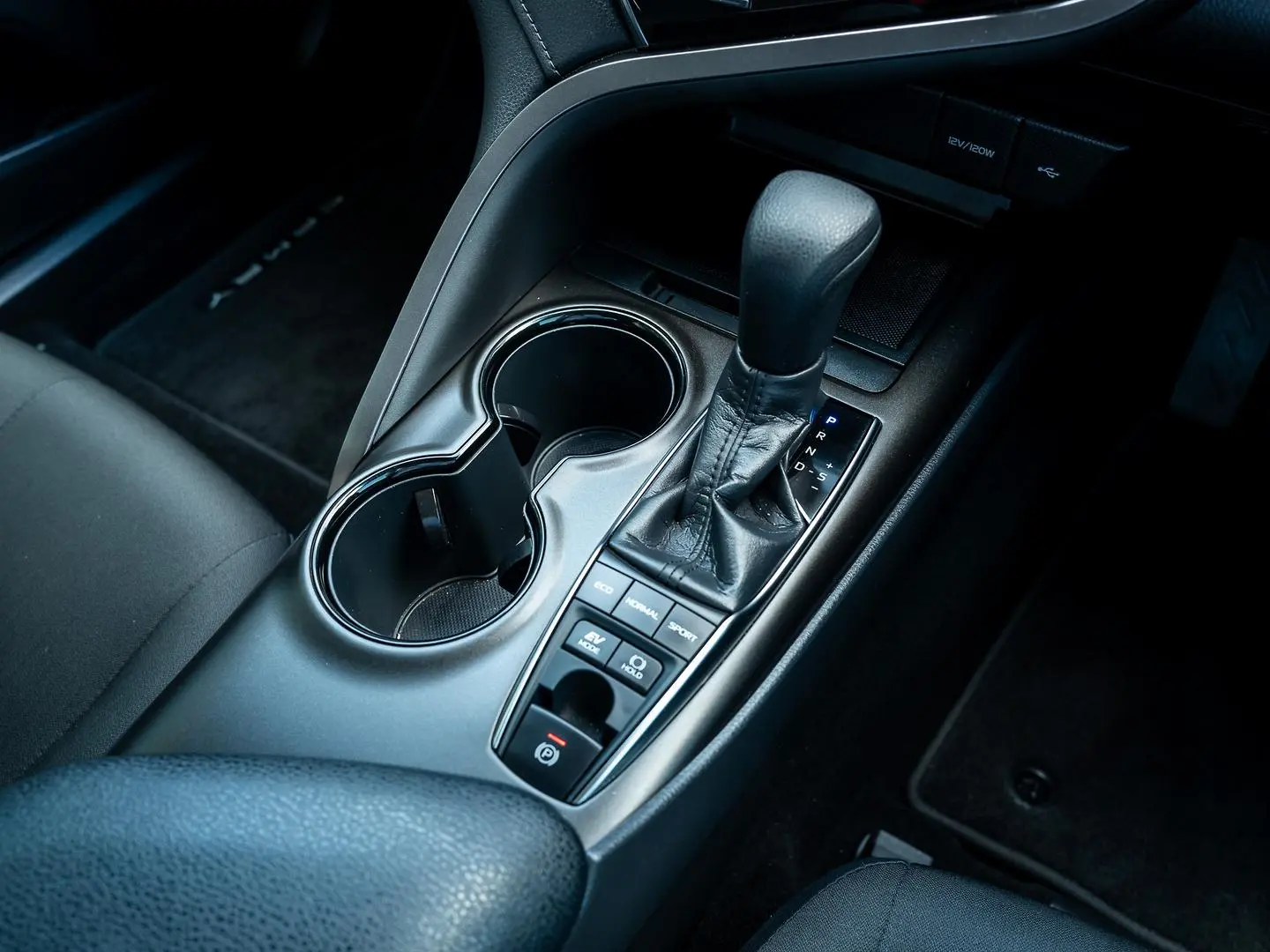 2024 Toyota Camry Gallery Image 12