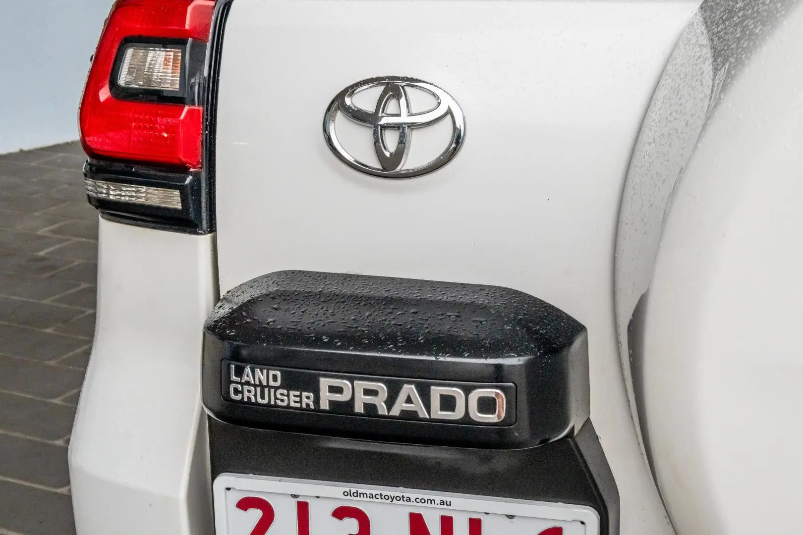 2023 Toyota Landcruiser Prado Gallery Image 22