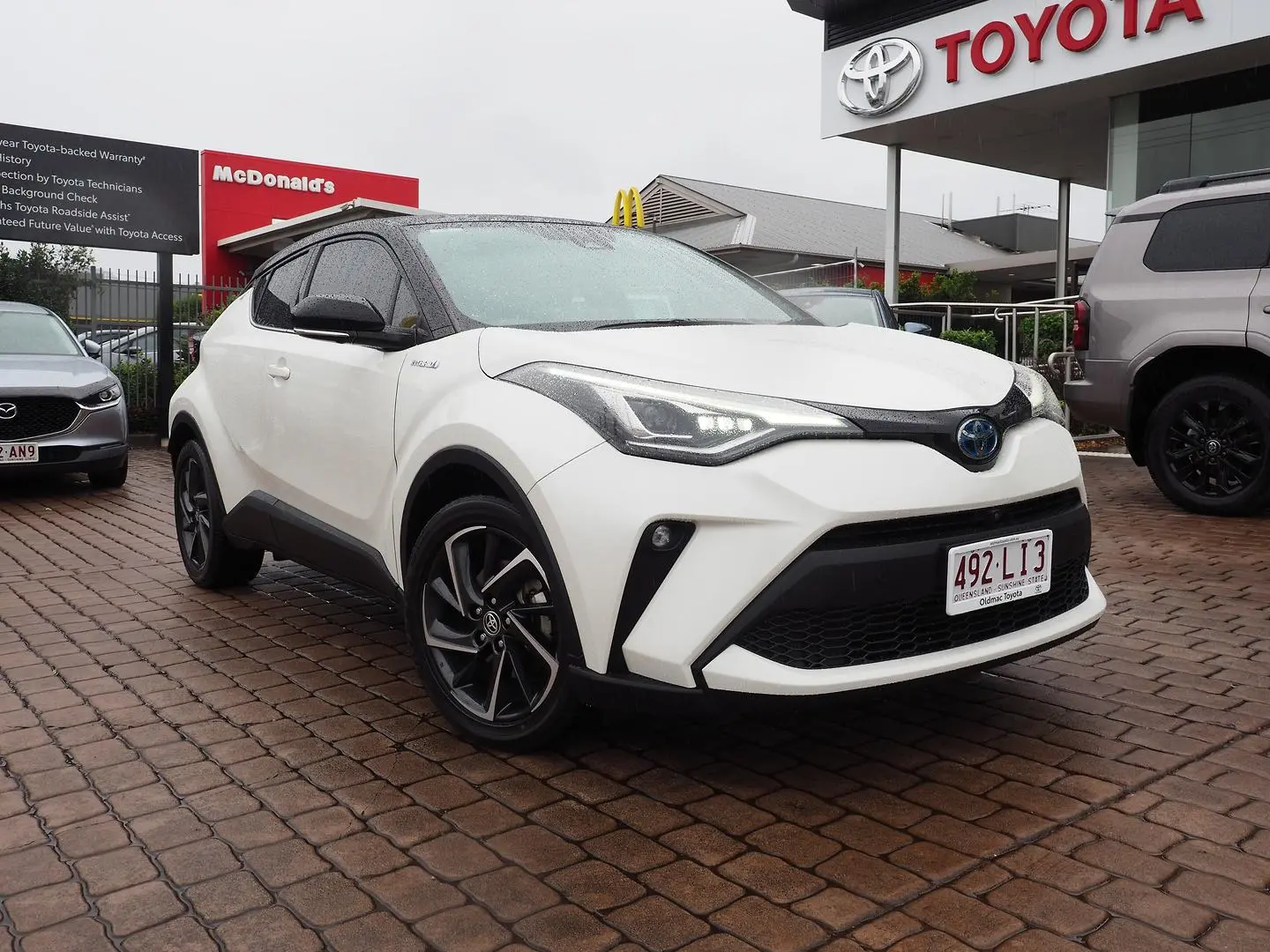 2020 Toyota C-HR Image 1