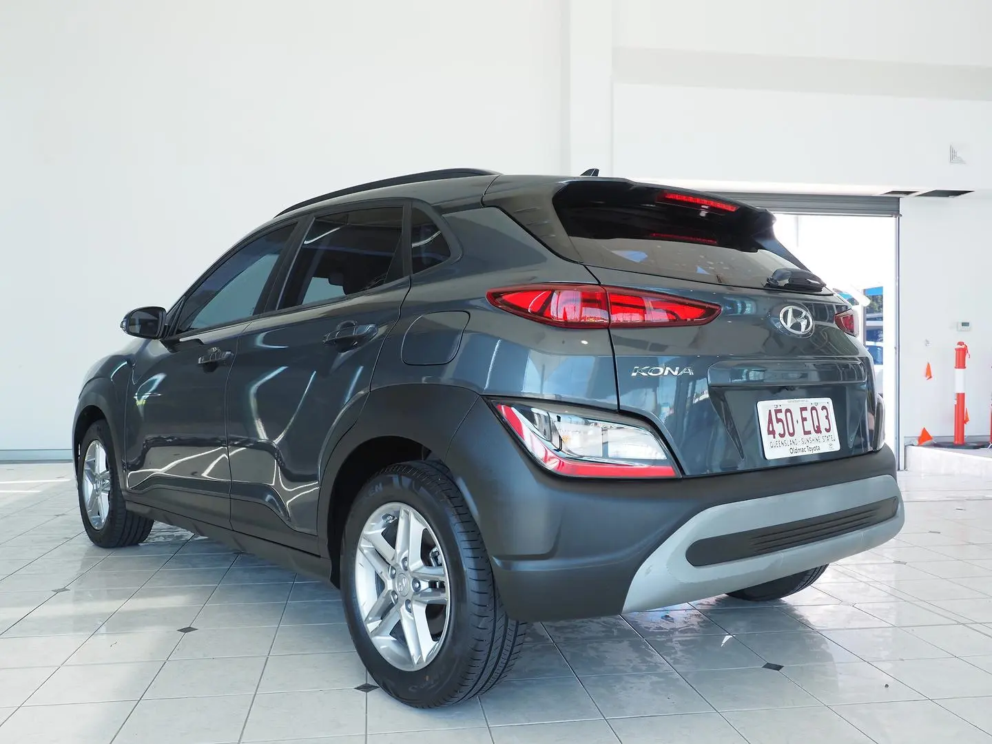 2022 Hyundai Kona Gallery Image 2