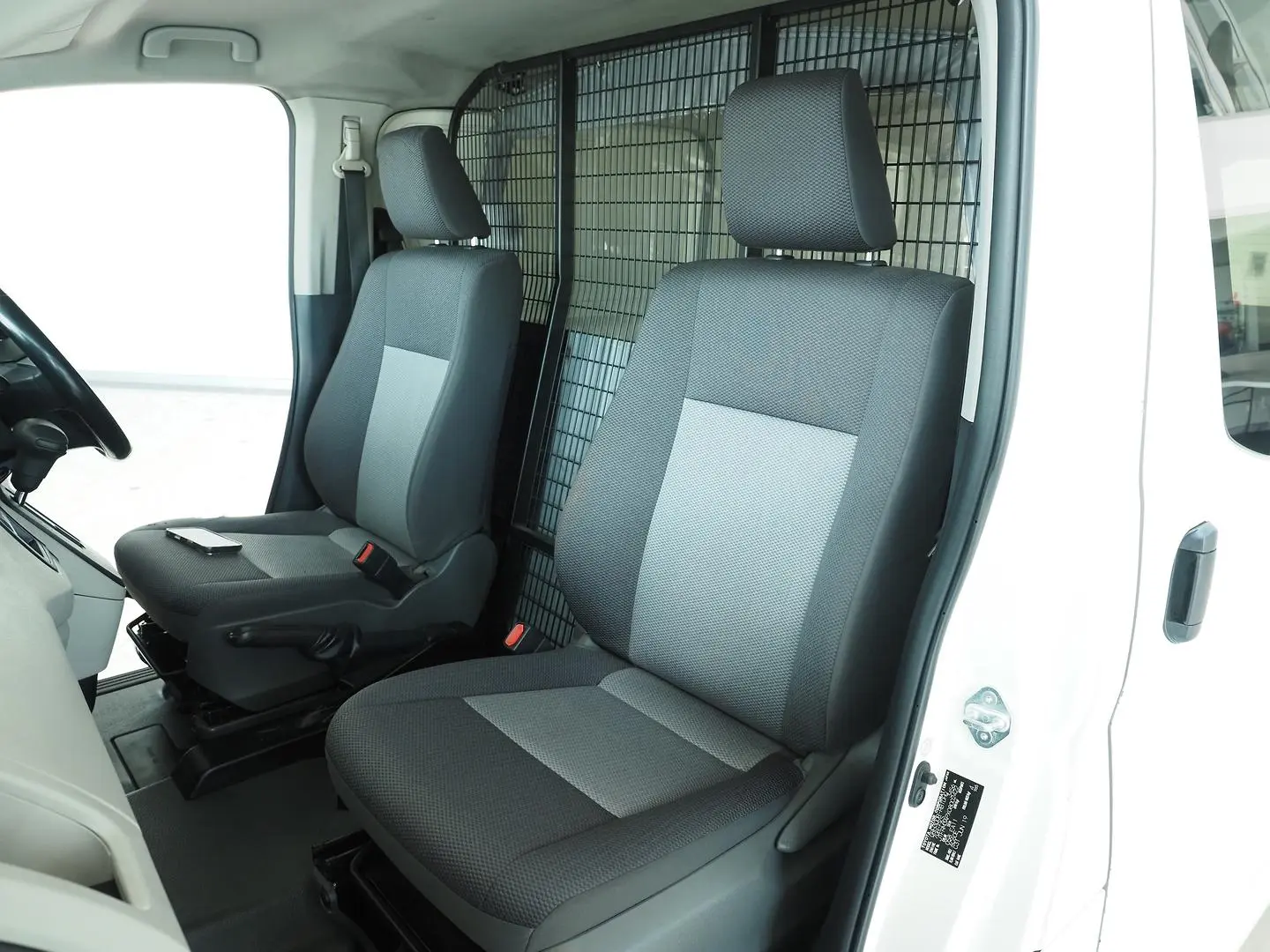 2019 Toyota Hiace Gallery Image 21