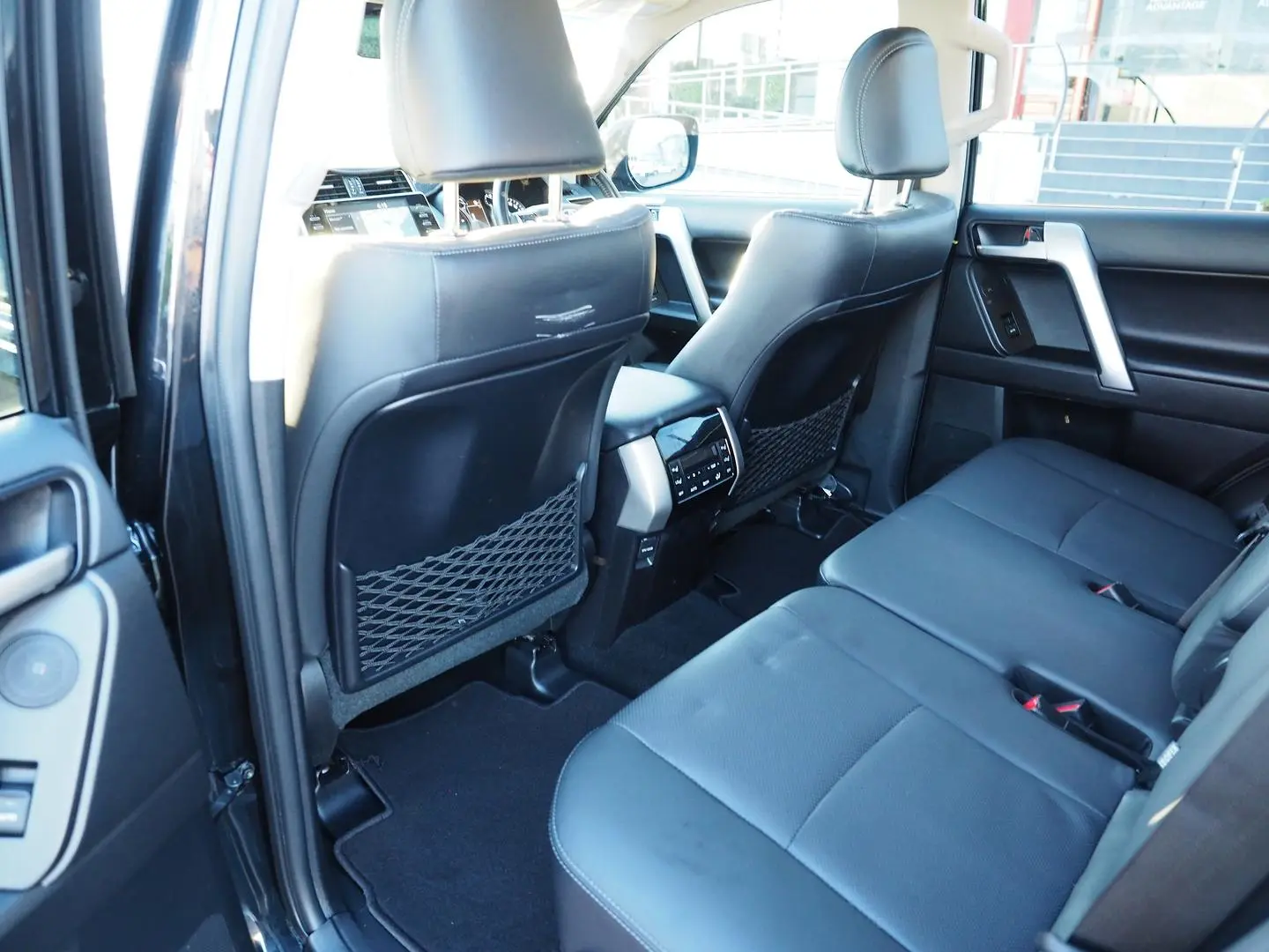 2023 Toyota Landcruiser Prado Gallery Image 19