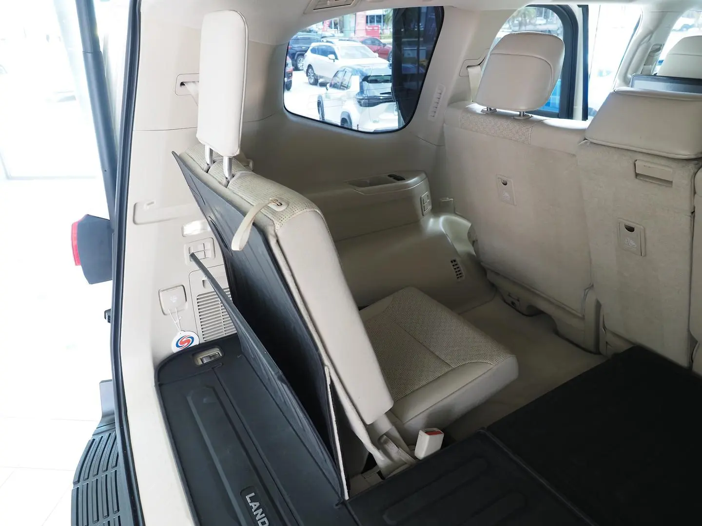 2022 Toyota Landcruiser Gallery Image 16