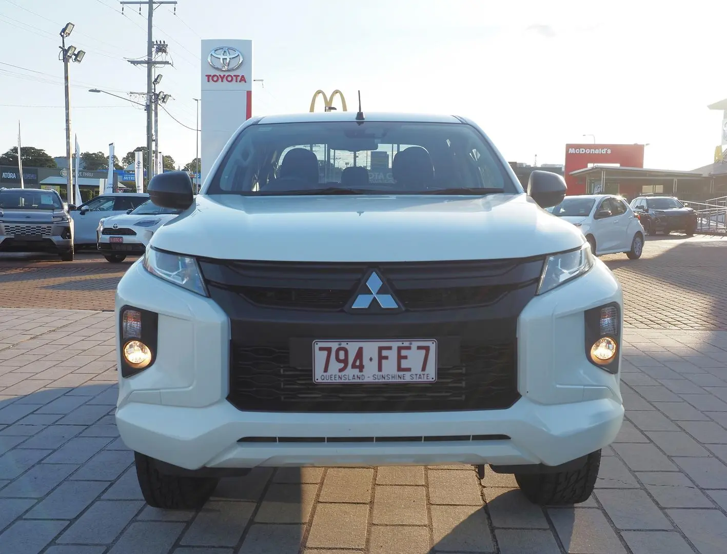 2019 Mitsubishi Triton Gallery Image 12