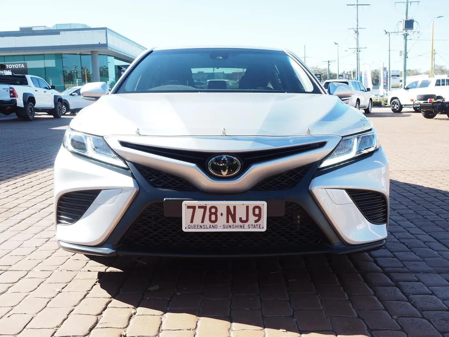 2018 Toyota Camry Gallery Image 12