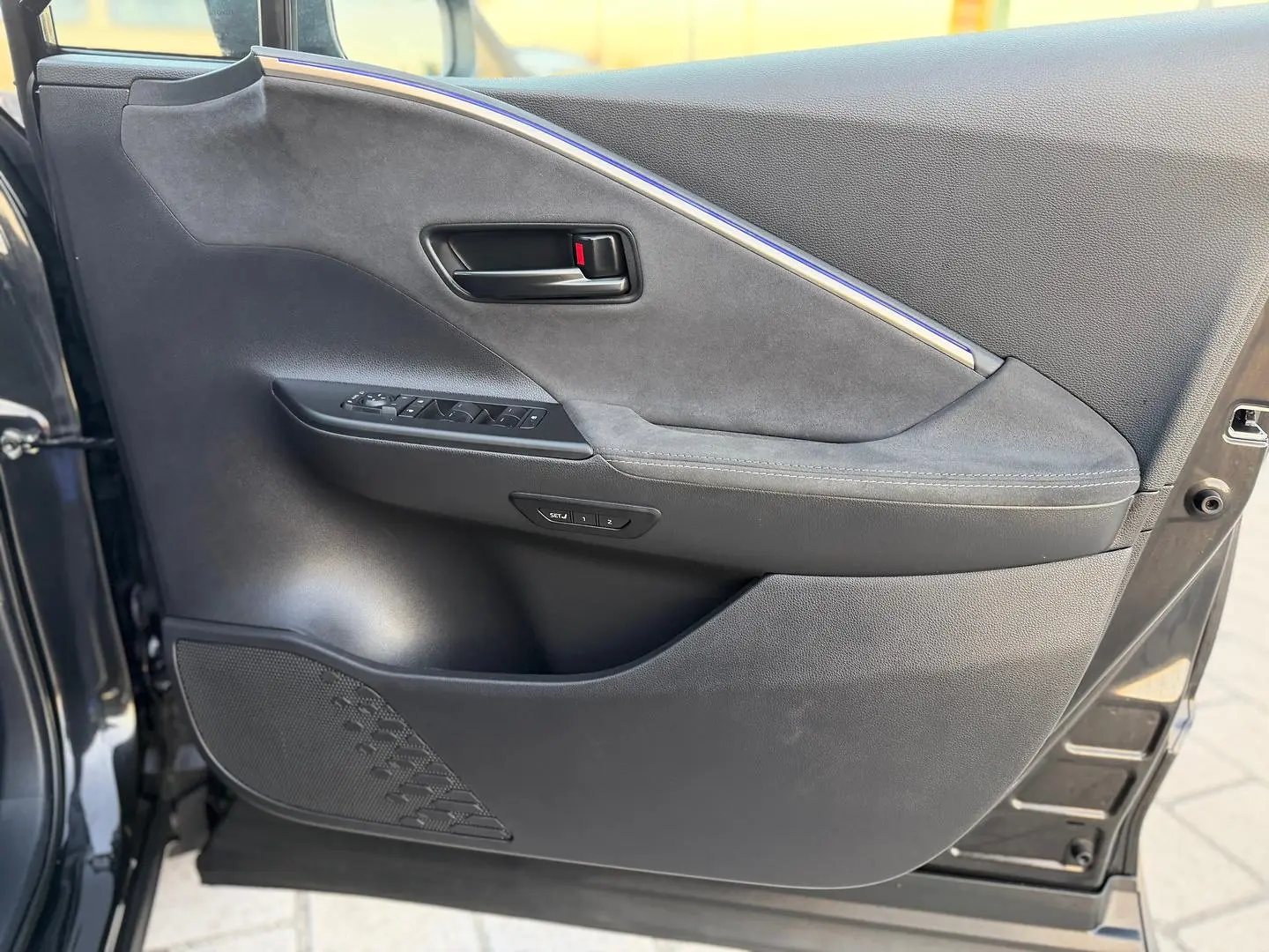 2024 Toyota C-HR Gallery Image 32