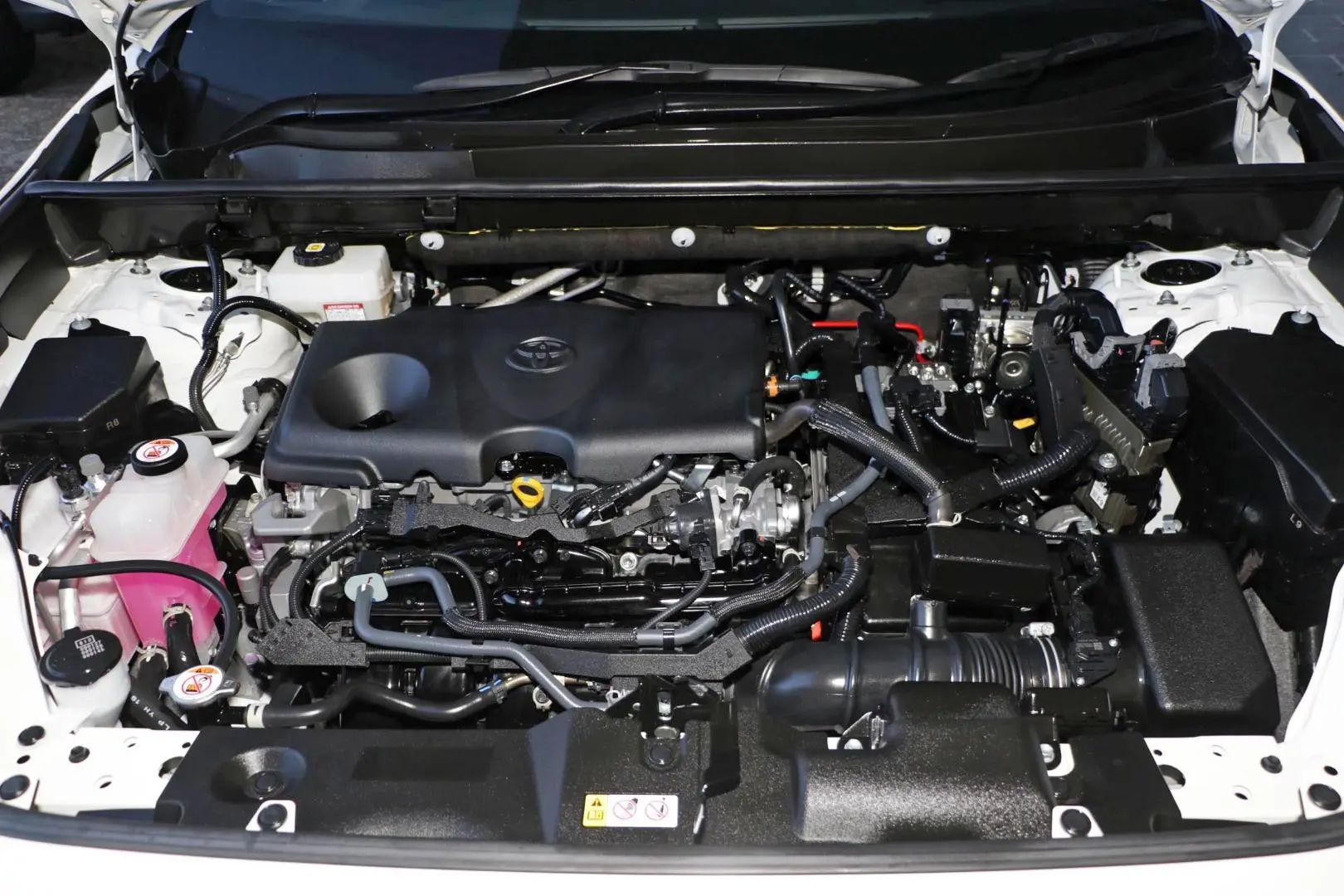 2024 Toyota RAV4 Gallery Image 21