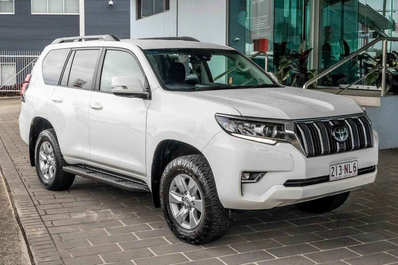 2023 Toyota Landcruiser Prado Gallery Image 4