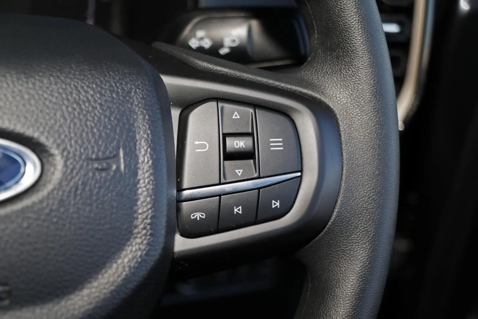 2024 Ford Everest Gallery Image 17
