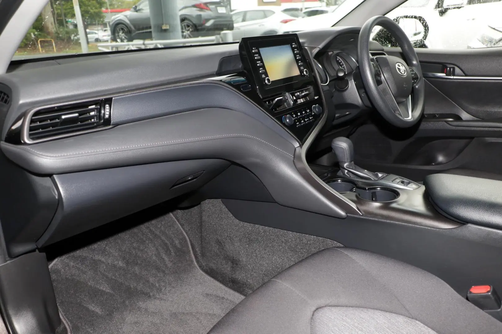 2022 Toyota Camry Gallery Image 7