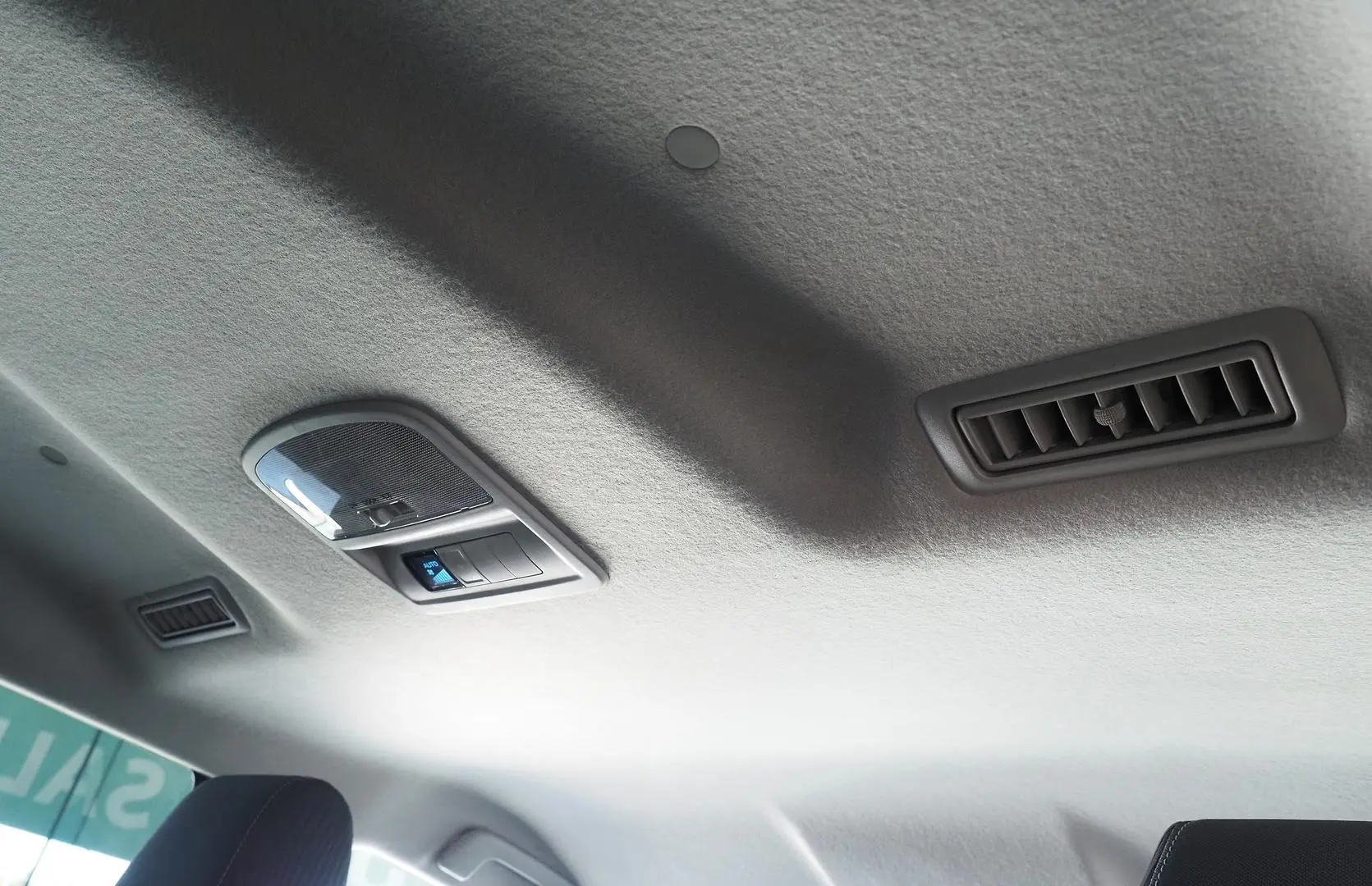 2022 Toyota Fortuner Gallery Image 18