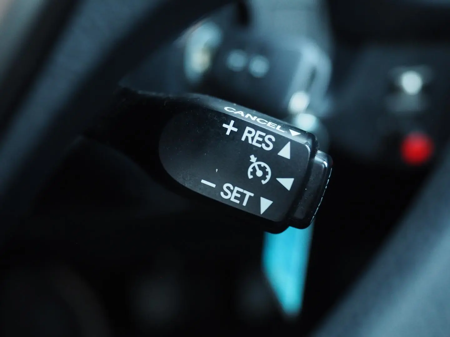 2013 Toyota RAV4 Gallery Image 36