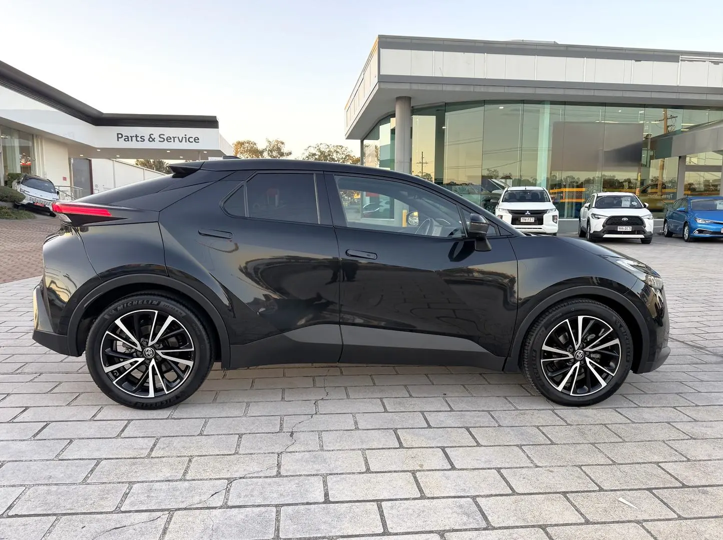 2024 Toyota C-HR Gallery Image 7