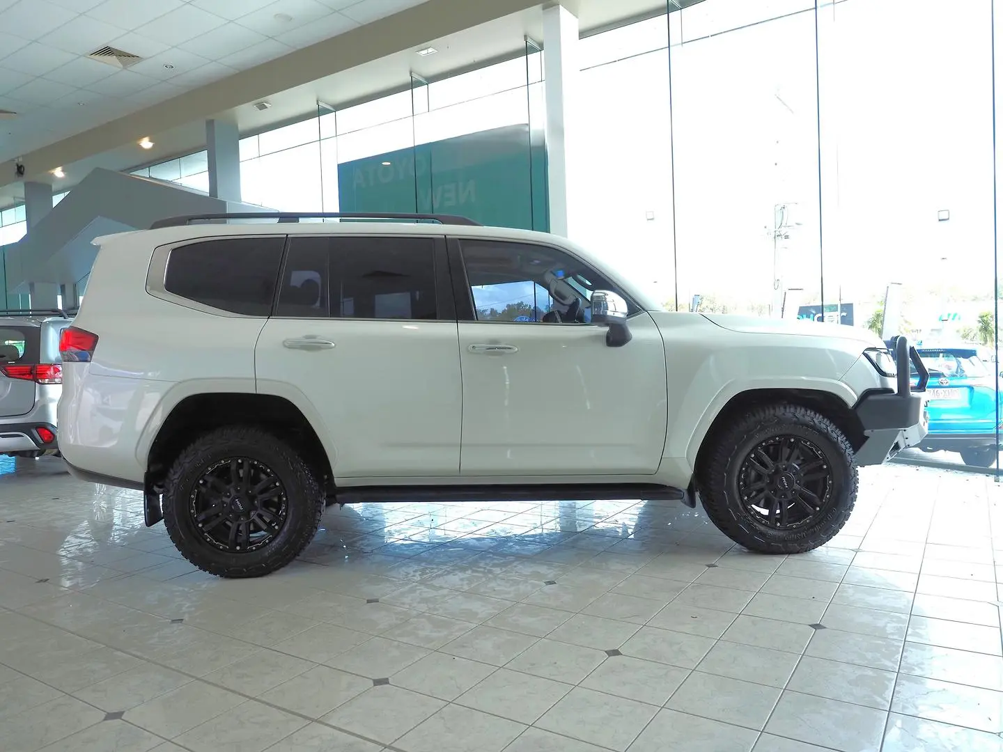 2022 Toyota Landcruiser Gallery Image 6