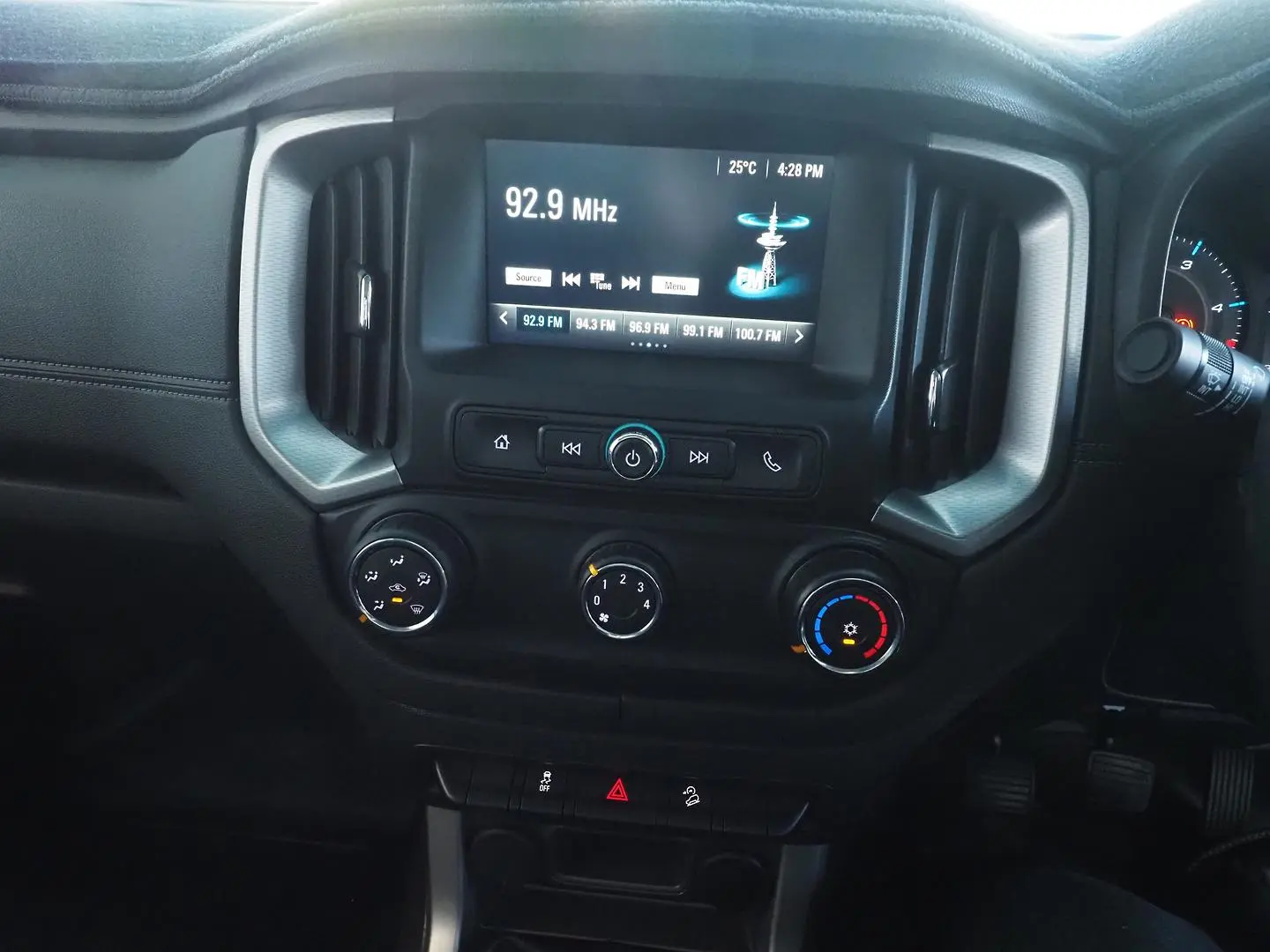 2019 Holden Colorado Gallery Image 19