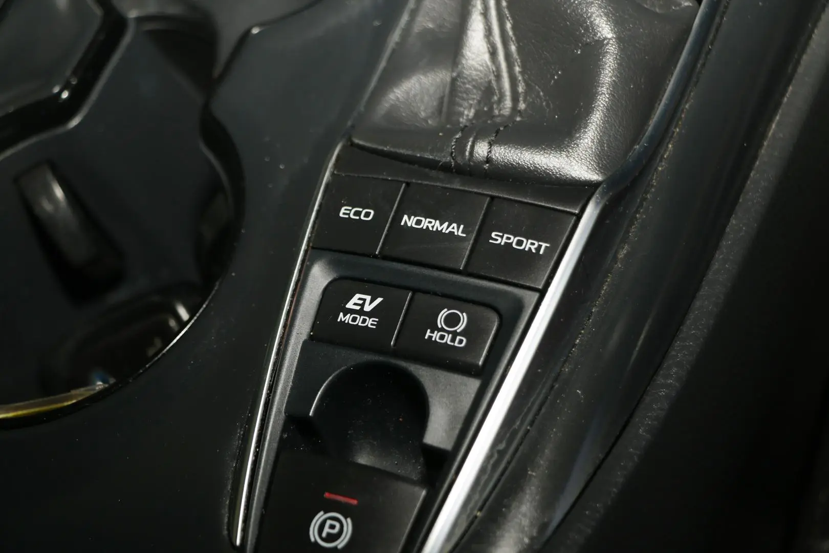 2020 Toyota Camry Gallery Image 14