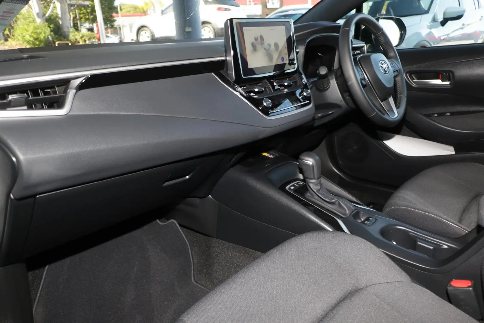 2025 Toyota Corolla Gallery Image 9