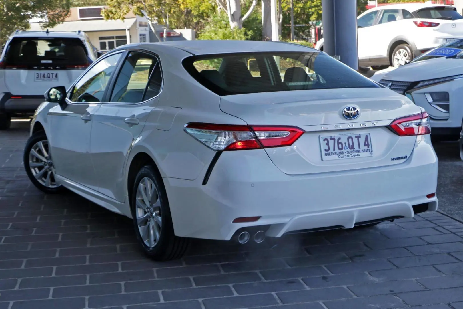 2021 Toyota Camry Gallery Image 2