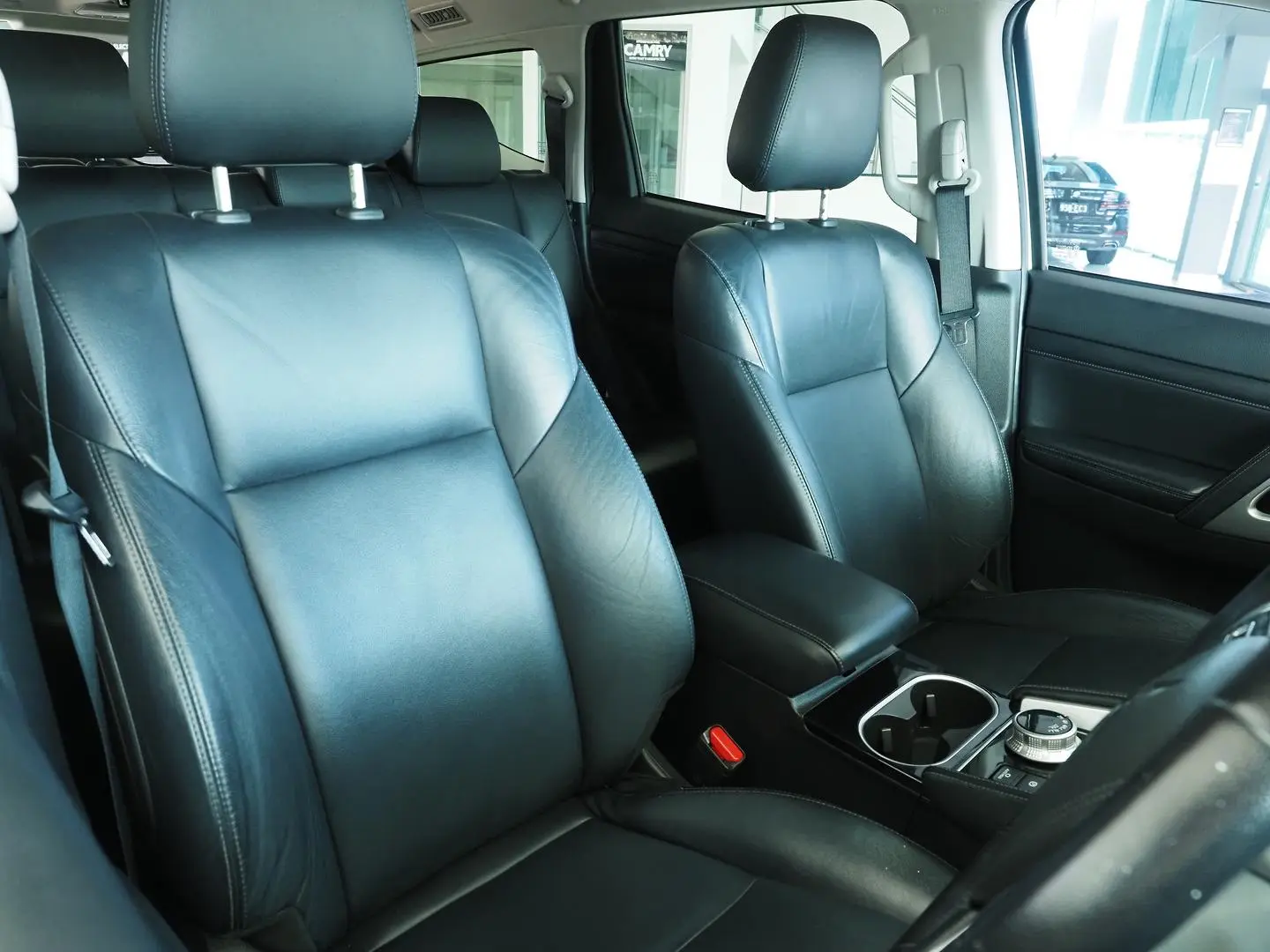 2022 Mitsubishi Pajero Sport Gallery Image 19