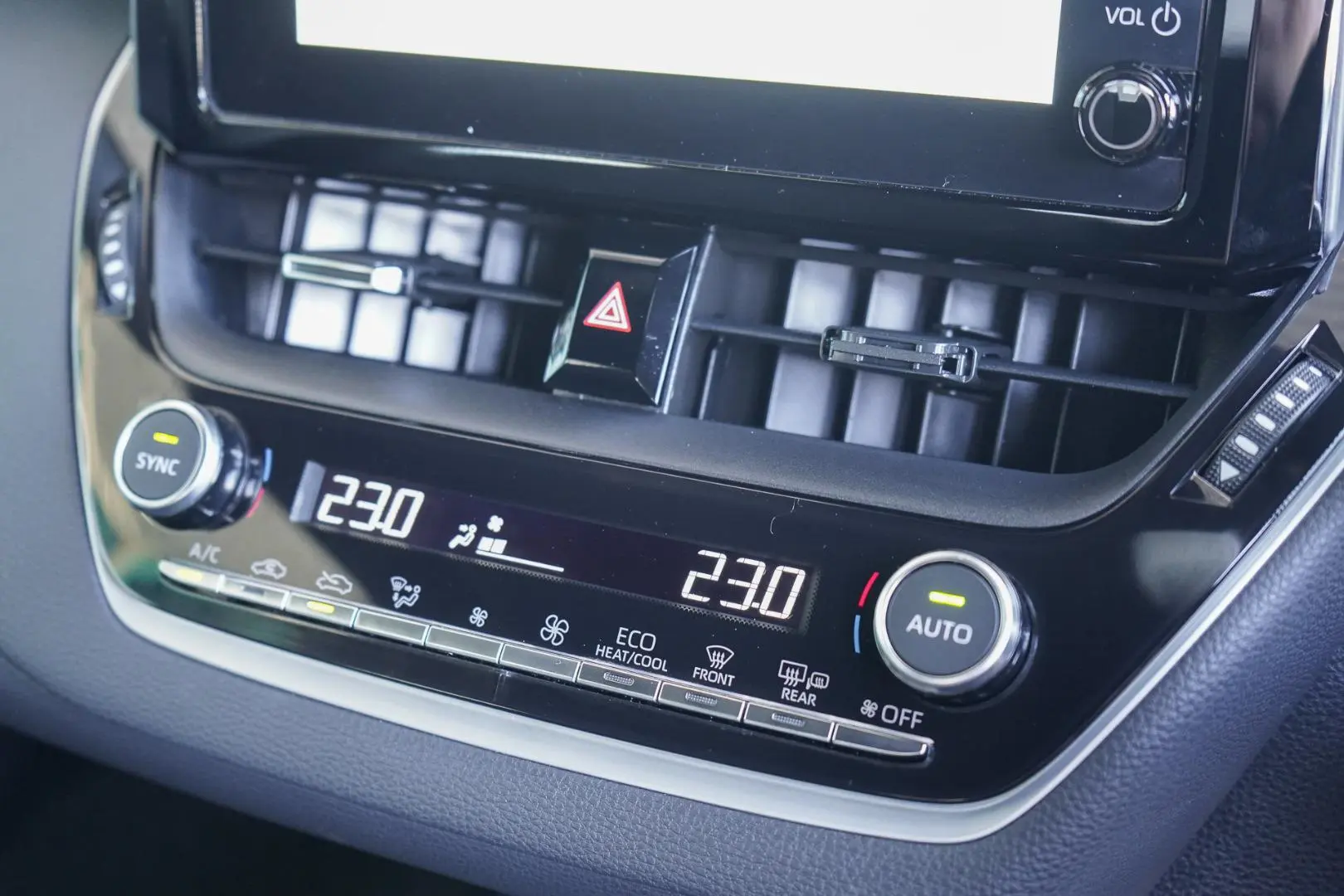 2023 Toyota Corolla Gallery Image 16