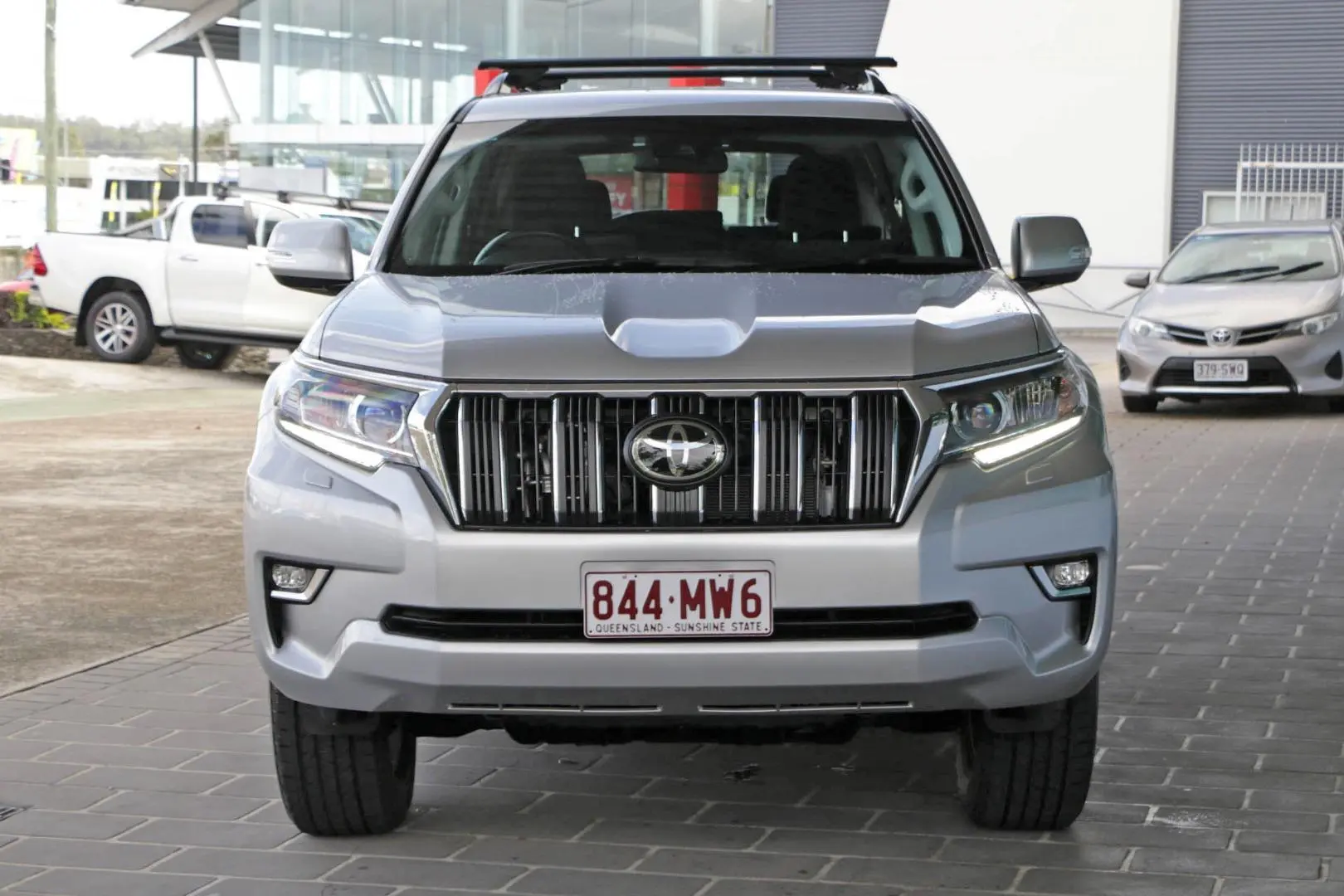 2023 Toyota Landcruiser Prado Gallery Image 3