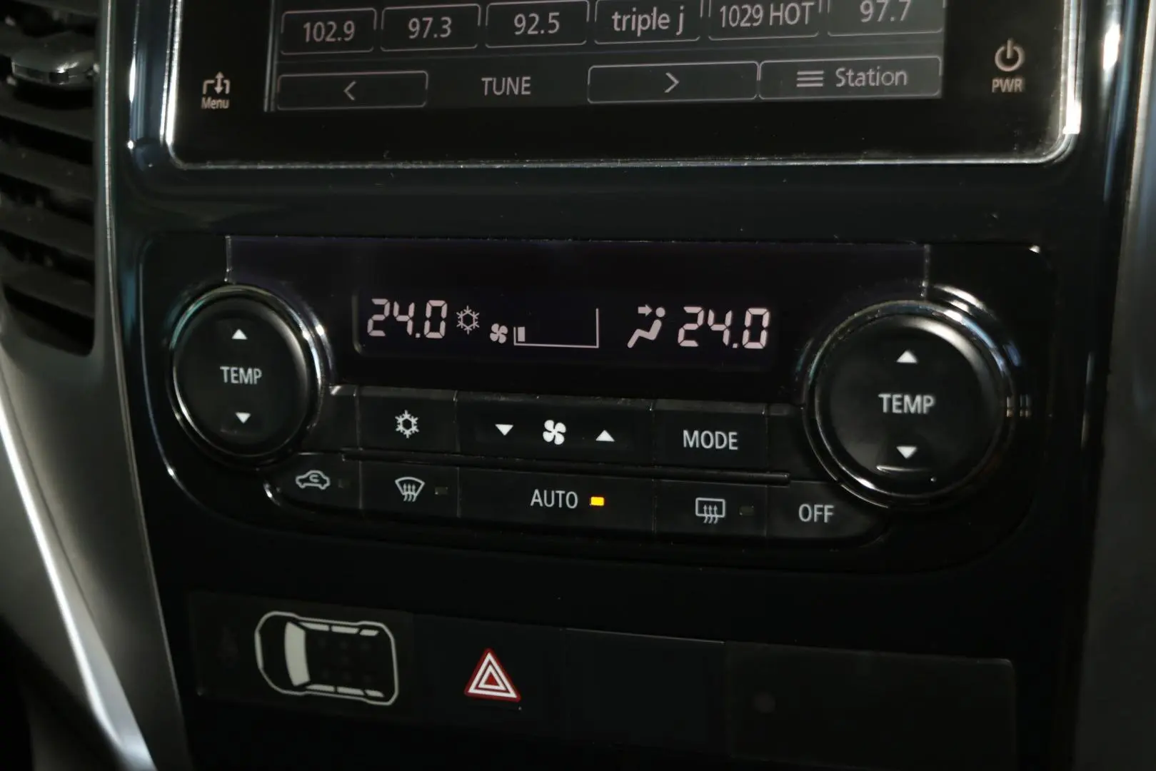 2016 Mitsubishi Pajero Sport Gallery Image 15