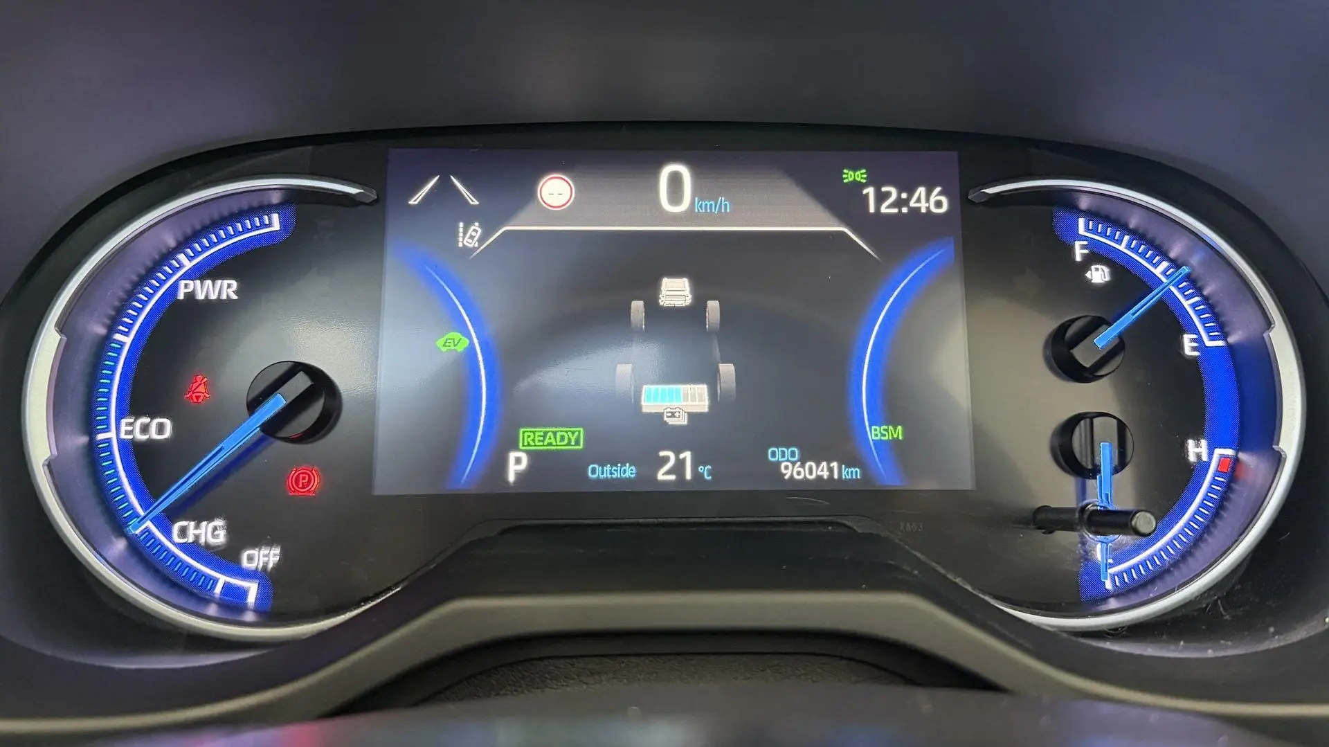 2020 Toyota RAV4 Gallery Image 9