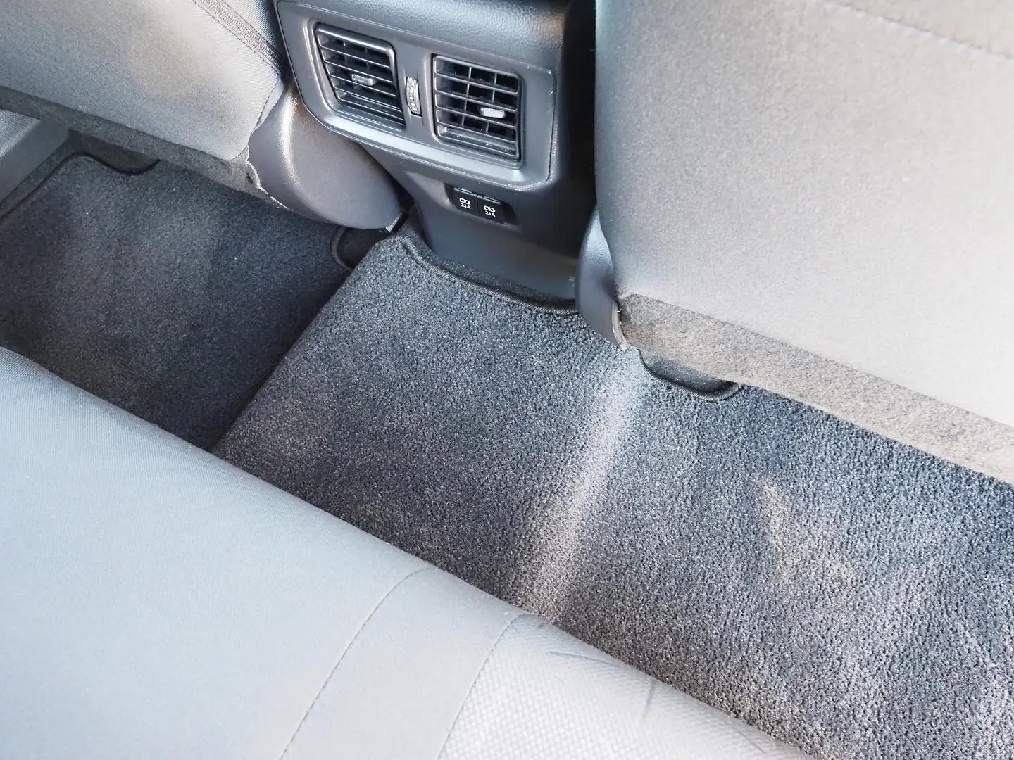 2019 Toyota RAV4 Gallery Image 13