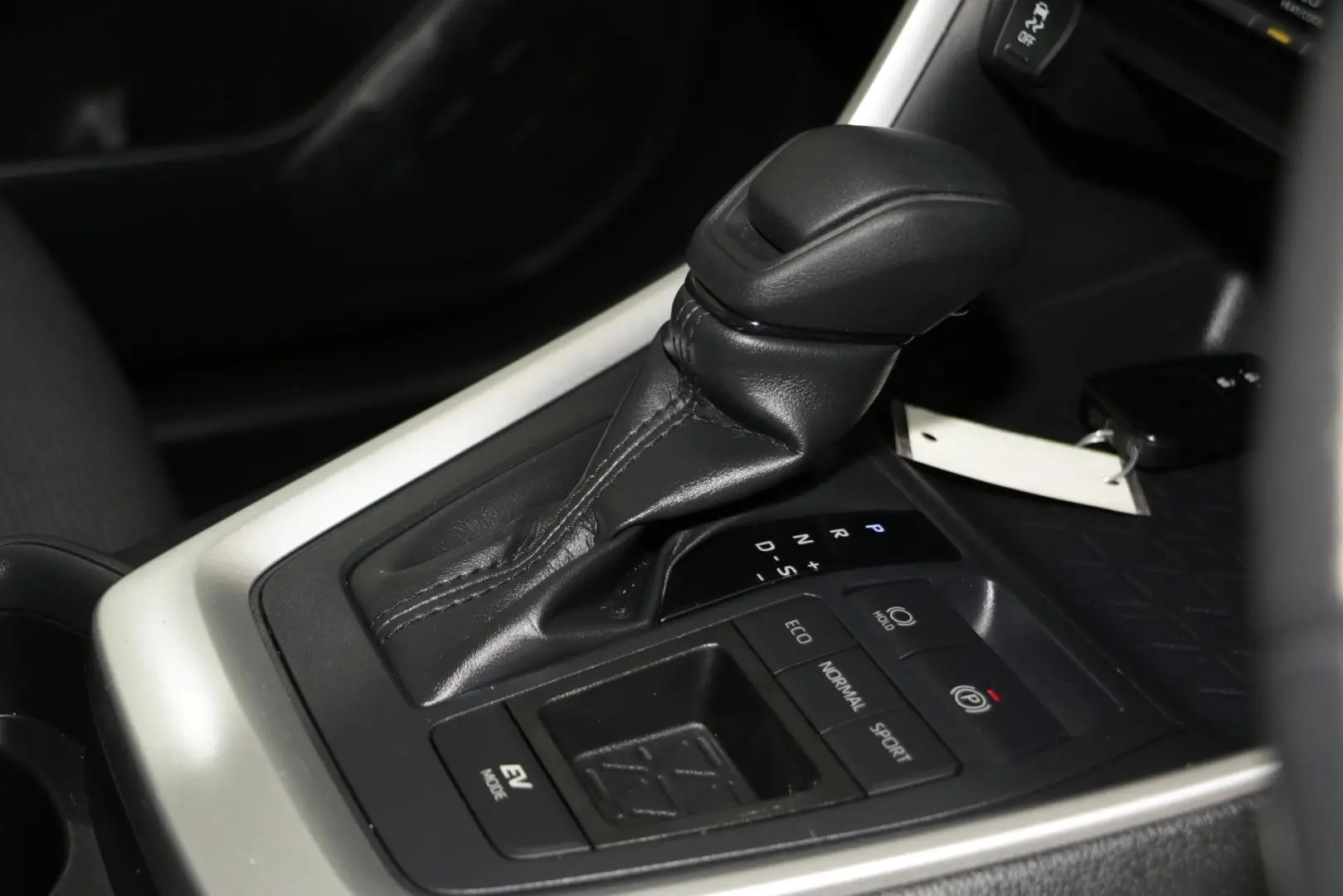 2021 Toyota RAV4 Gallery Image 13