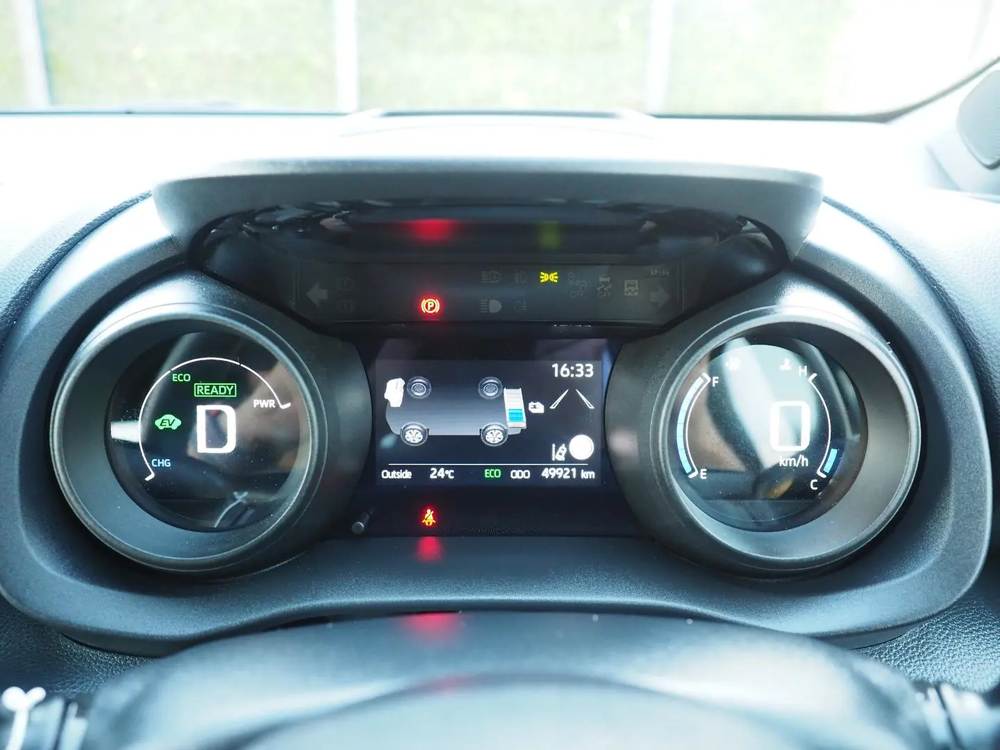 2021 Toyota Yaris Gallery Image 32