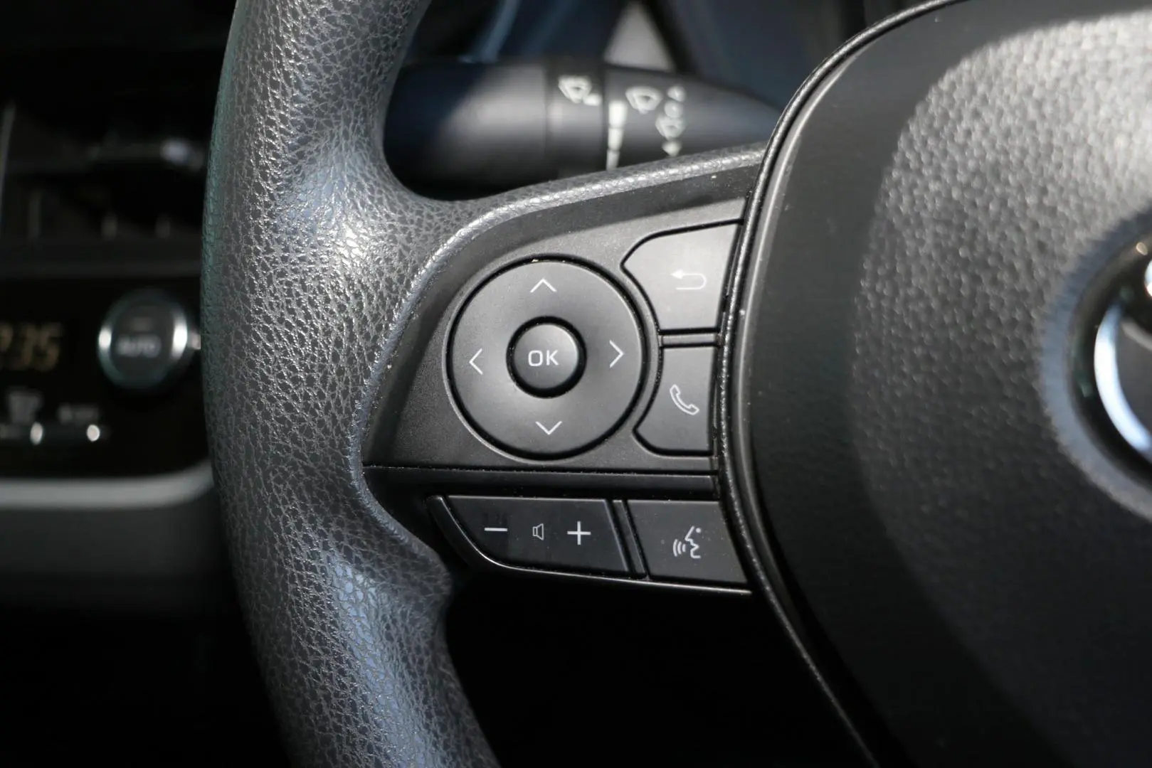 2023 Toyota Corolla Gallery Image 17
