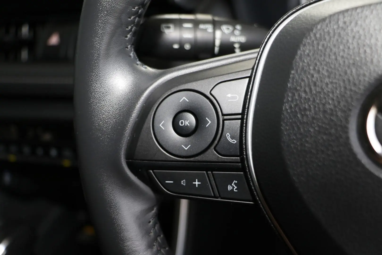 2021 Toyota RAV4 Gallery Image 17