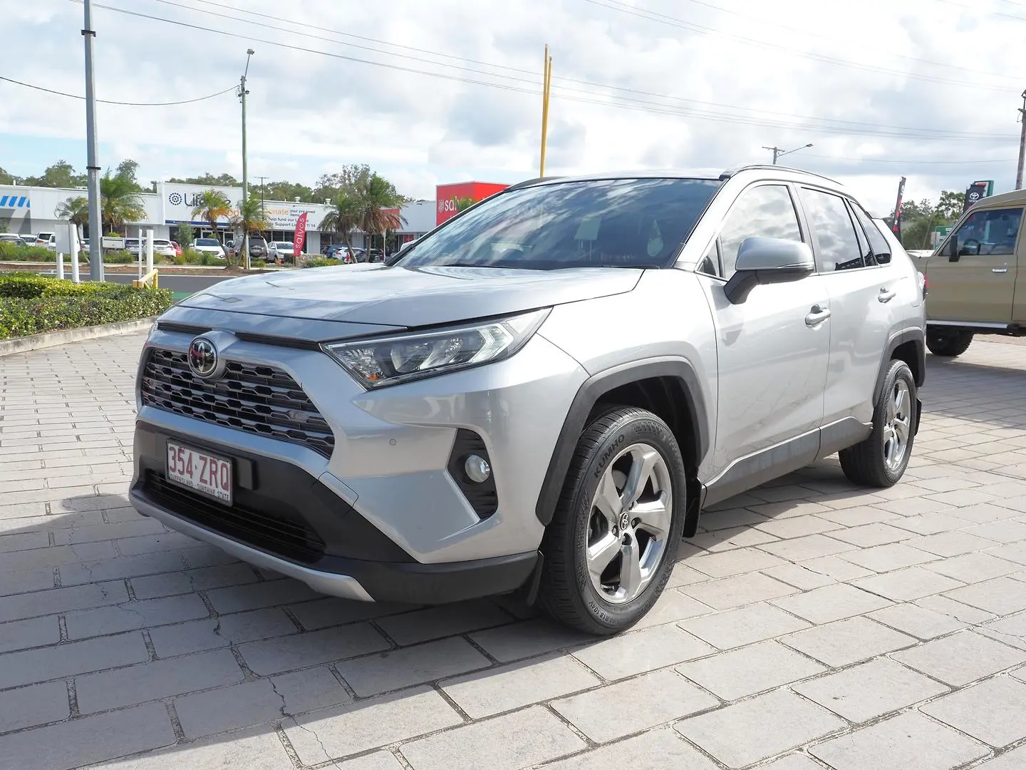 2020 Toyota RAV4 Gallery Image 11