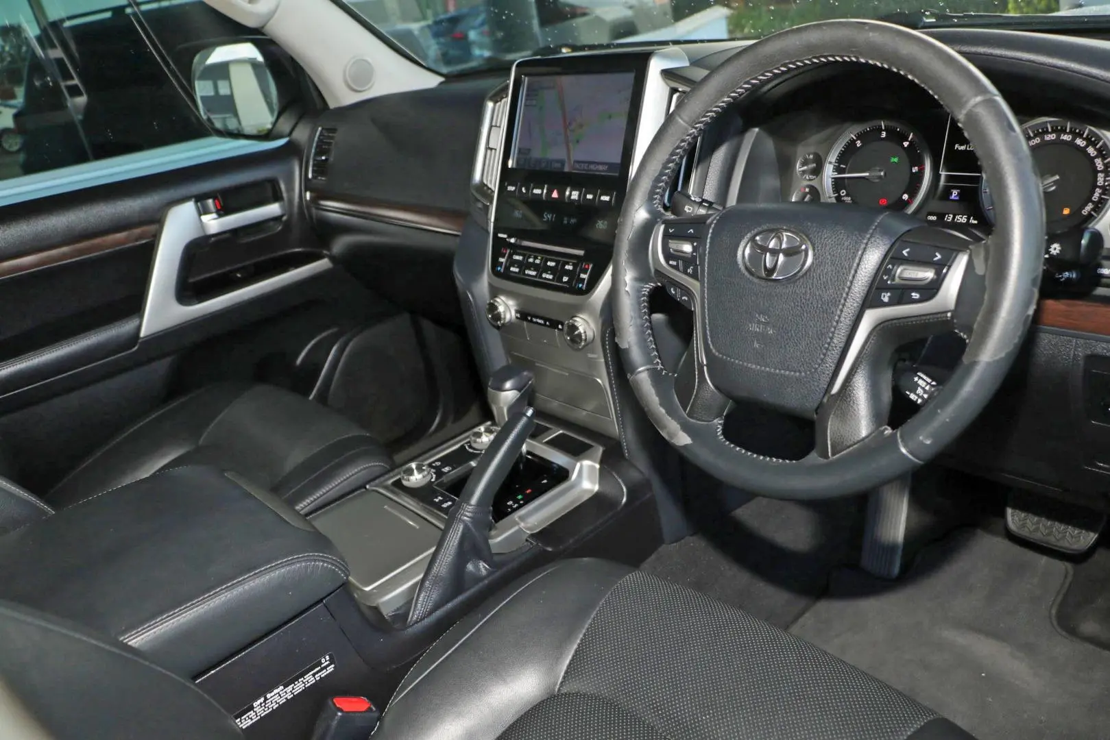 2018 Toyota Landcruiser Gallery Image 6