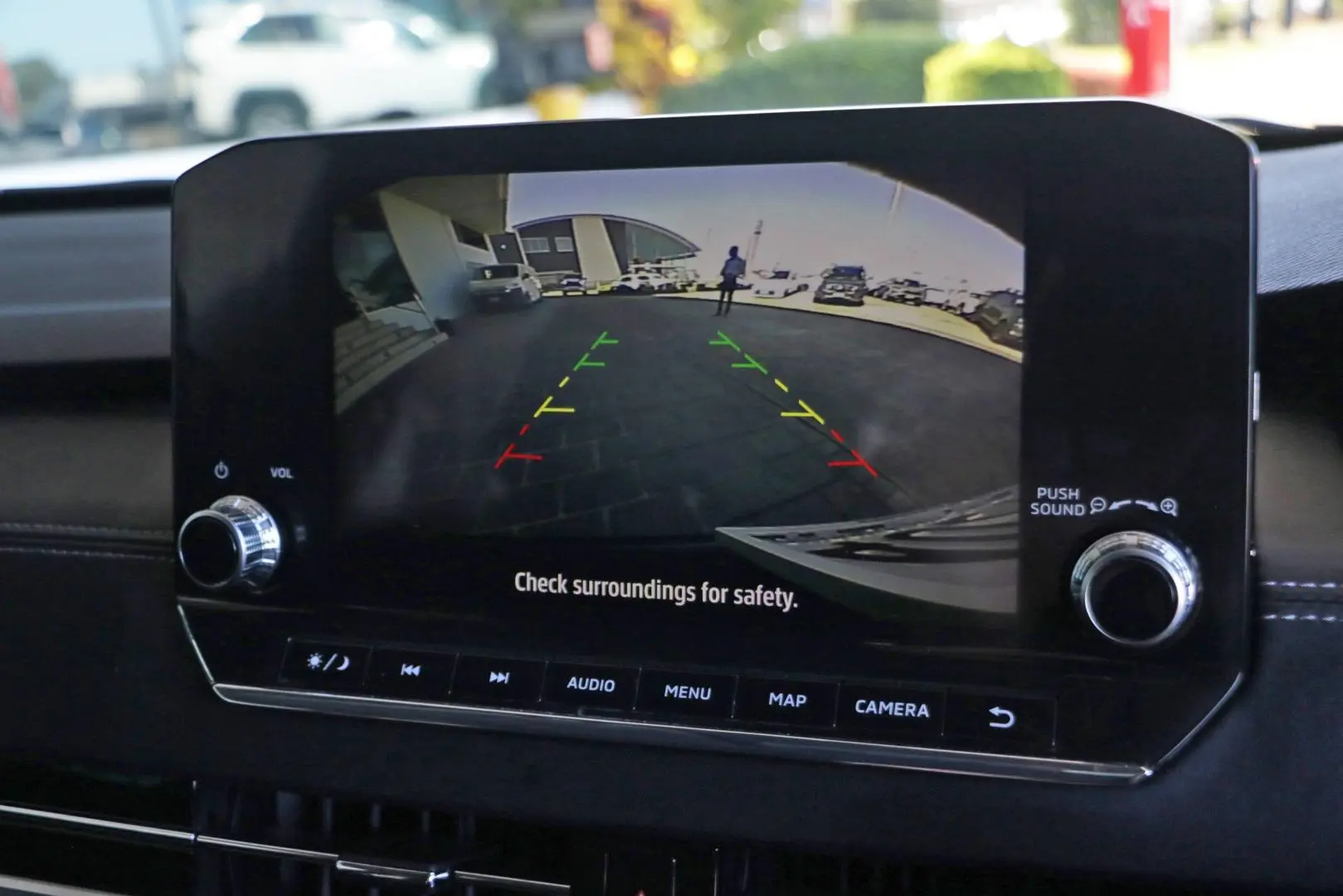 2024 Mitsubishi Outlander Gallery Image 12