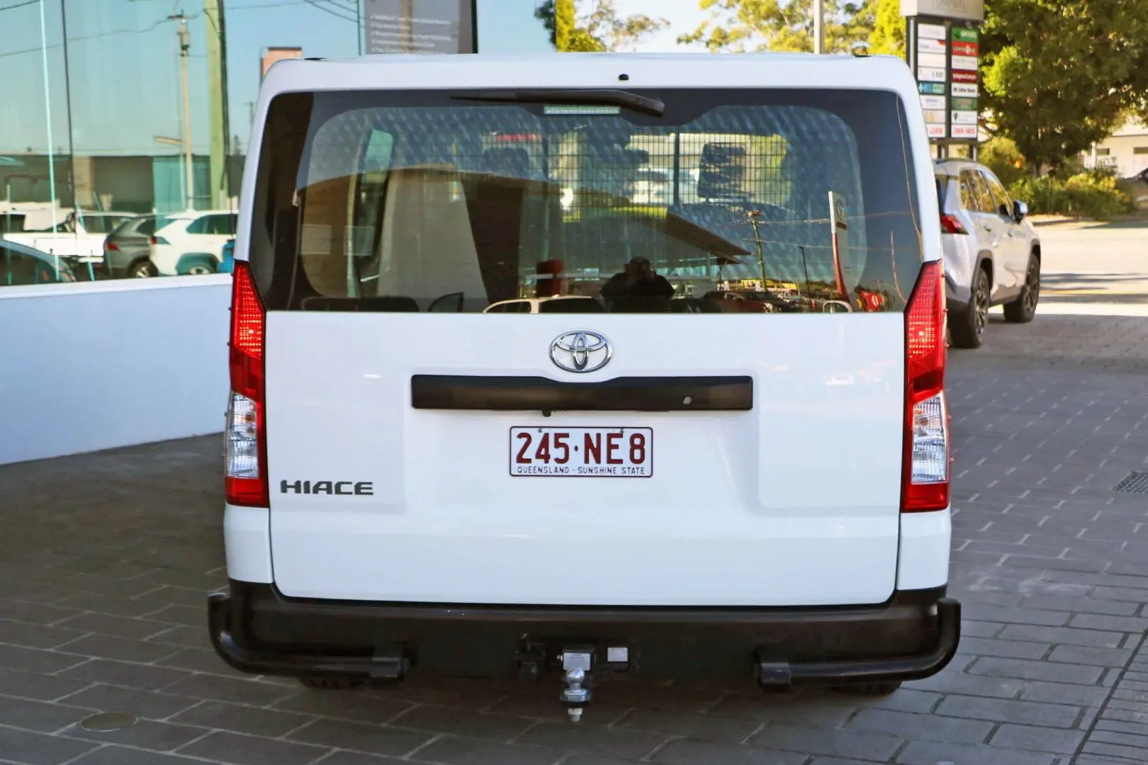 2021 Toyota Hiace Gallery Image 4